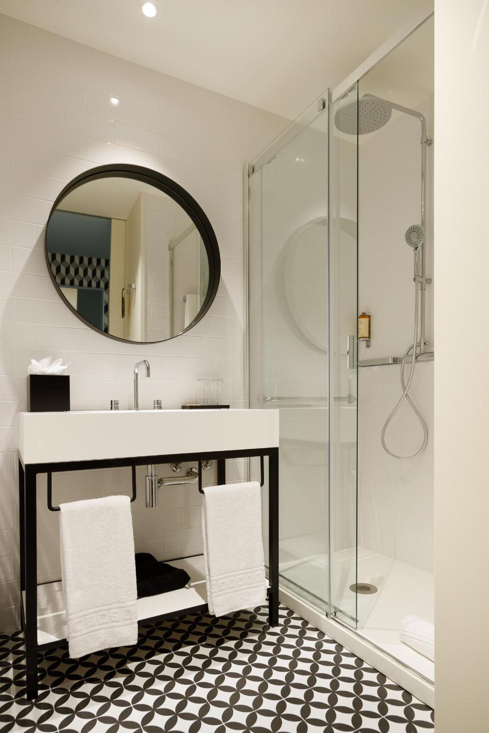 Classic Double Room - Photo 10