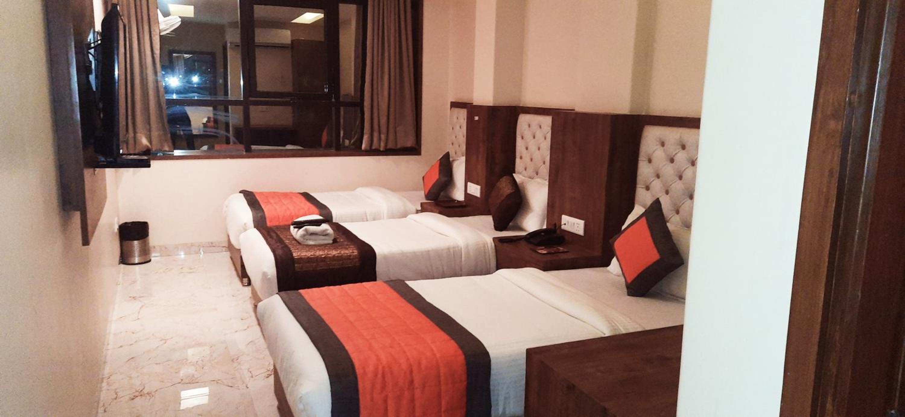Classic Triple Room - Photo 8