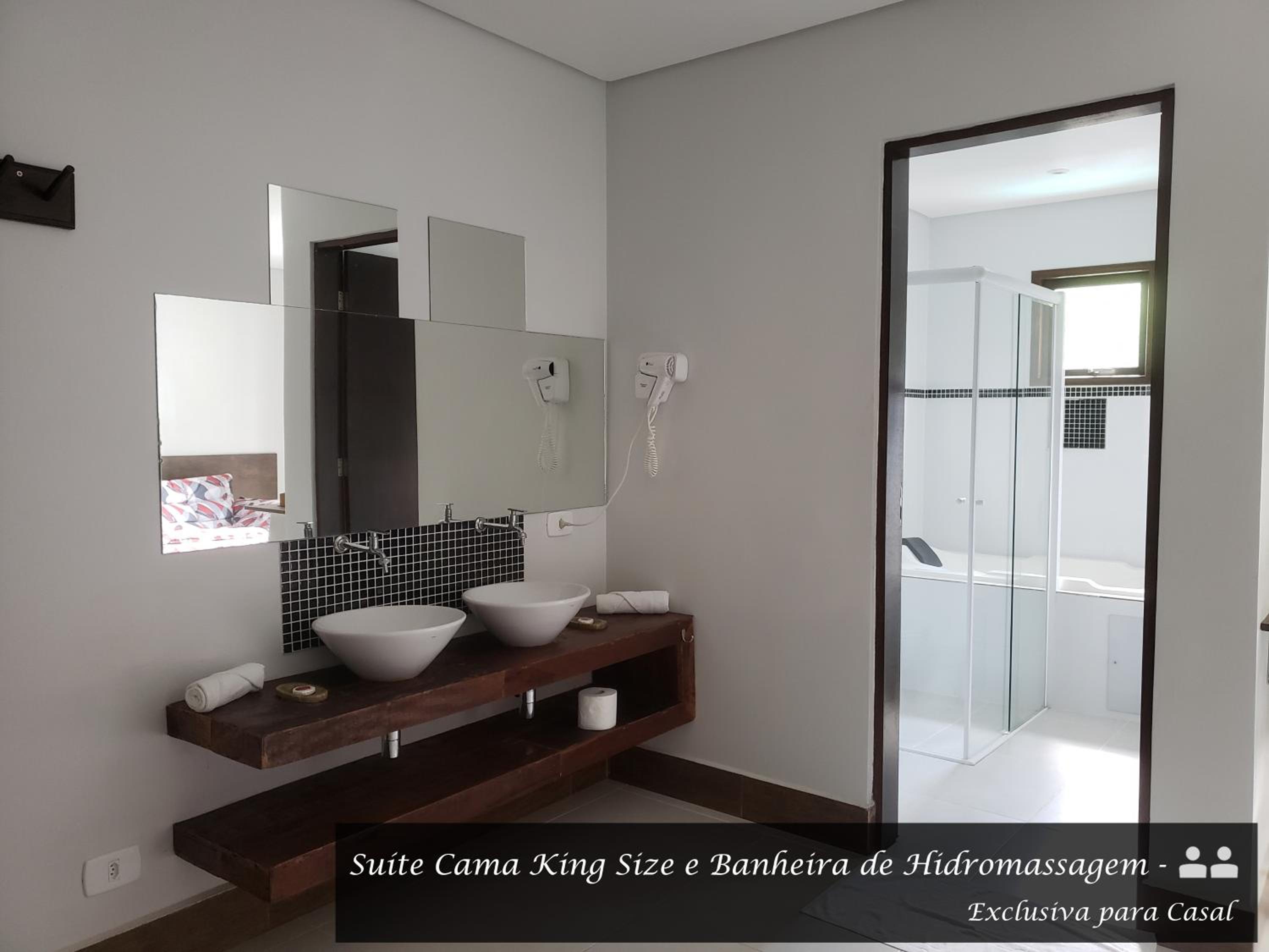 King Suite with Spa Bath photo 2