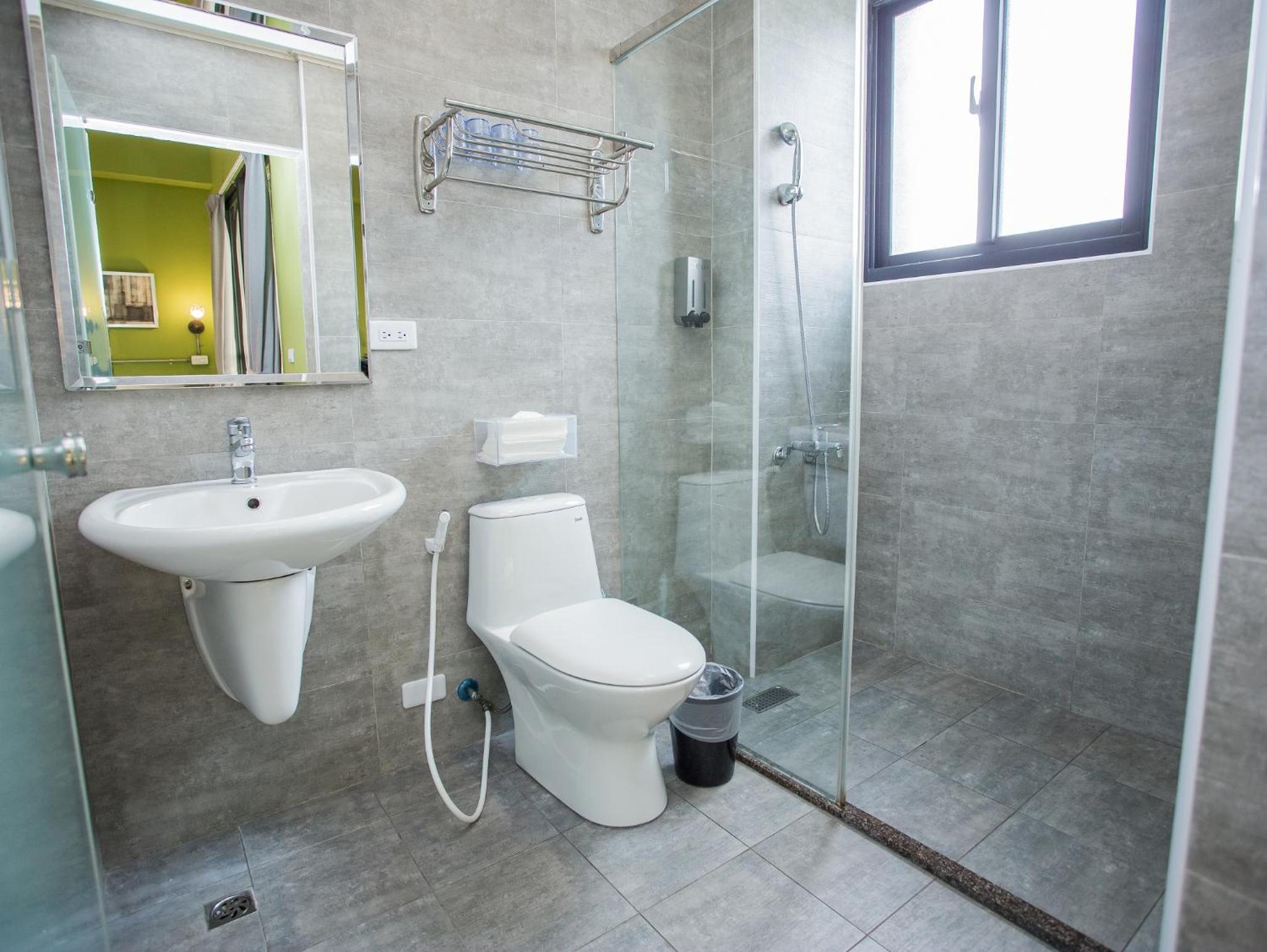Quadruple Room with Balcony - Photo 12