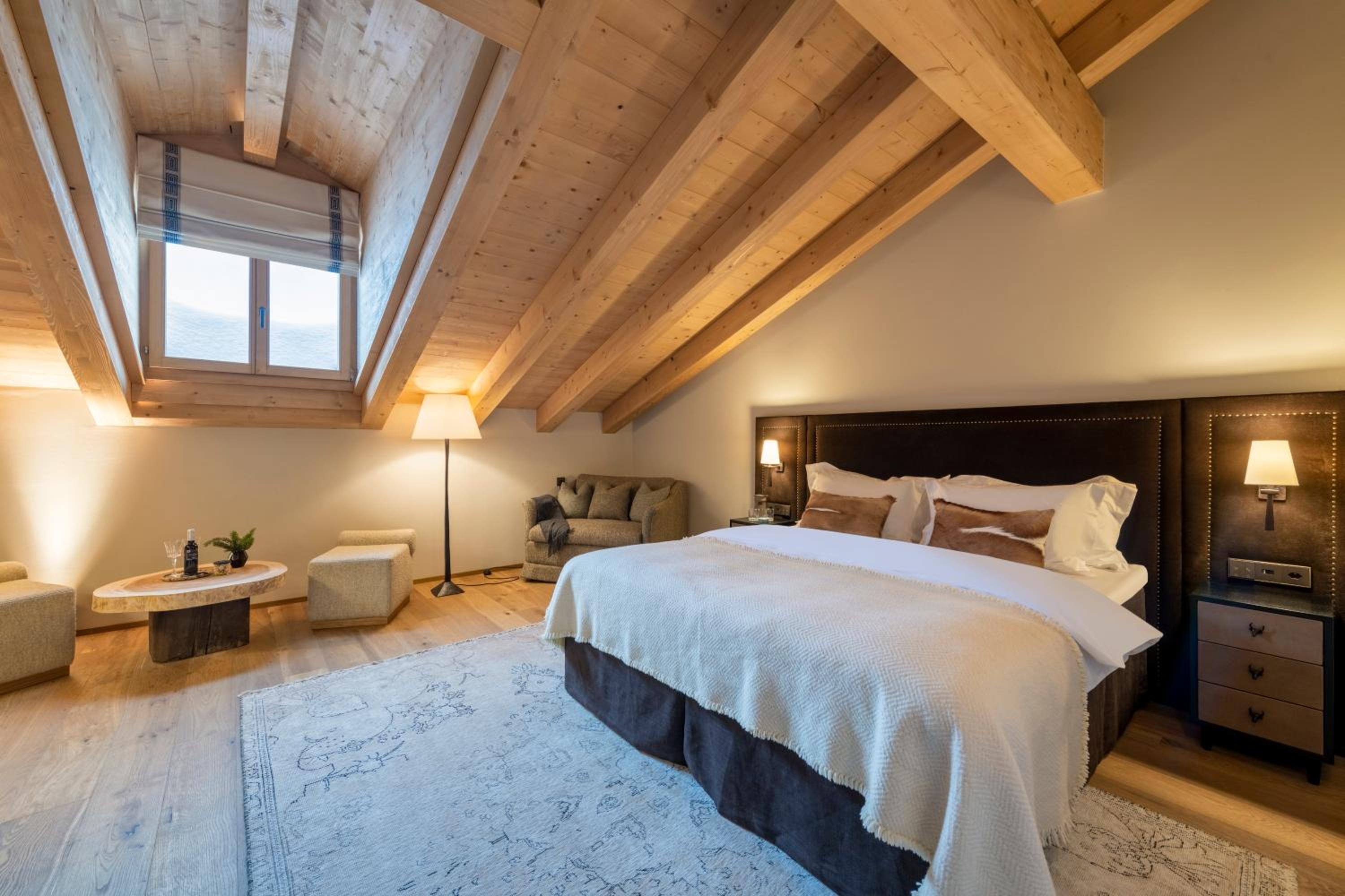 Attic Deluxe - Photo 5