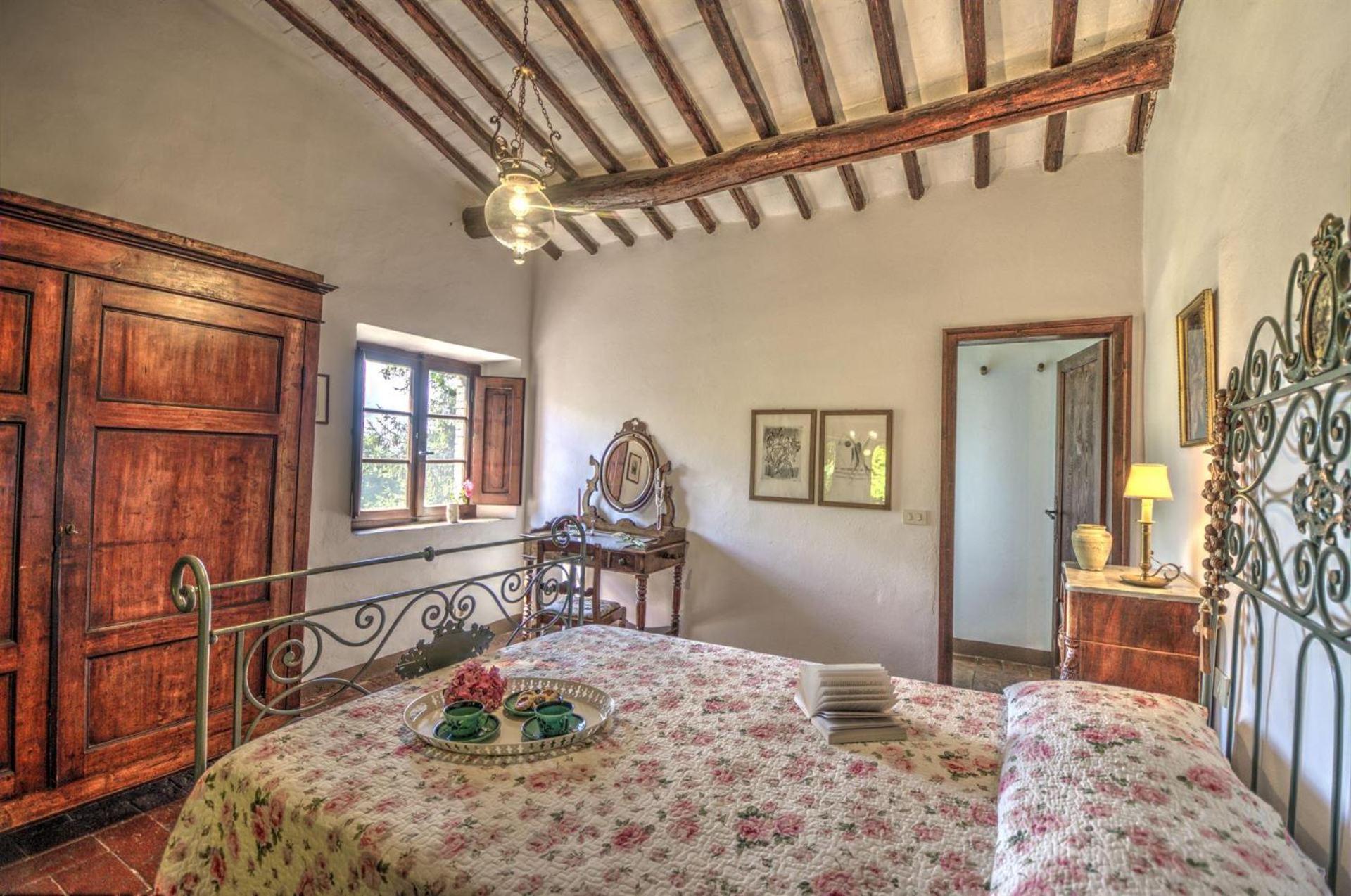 Villa photo 2