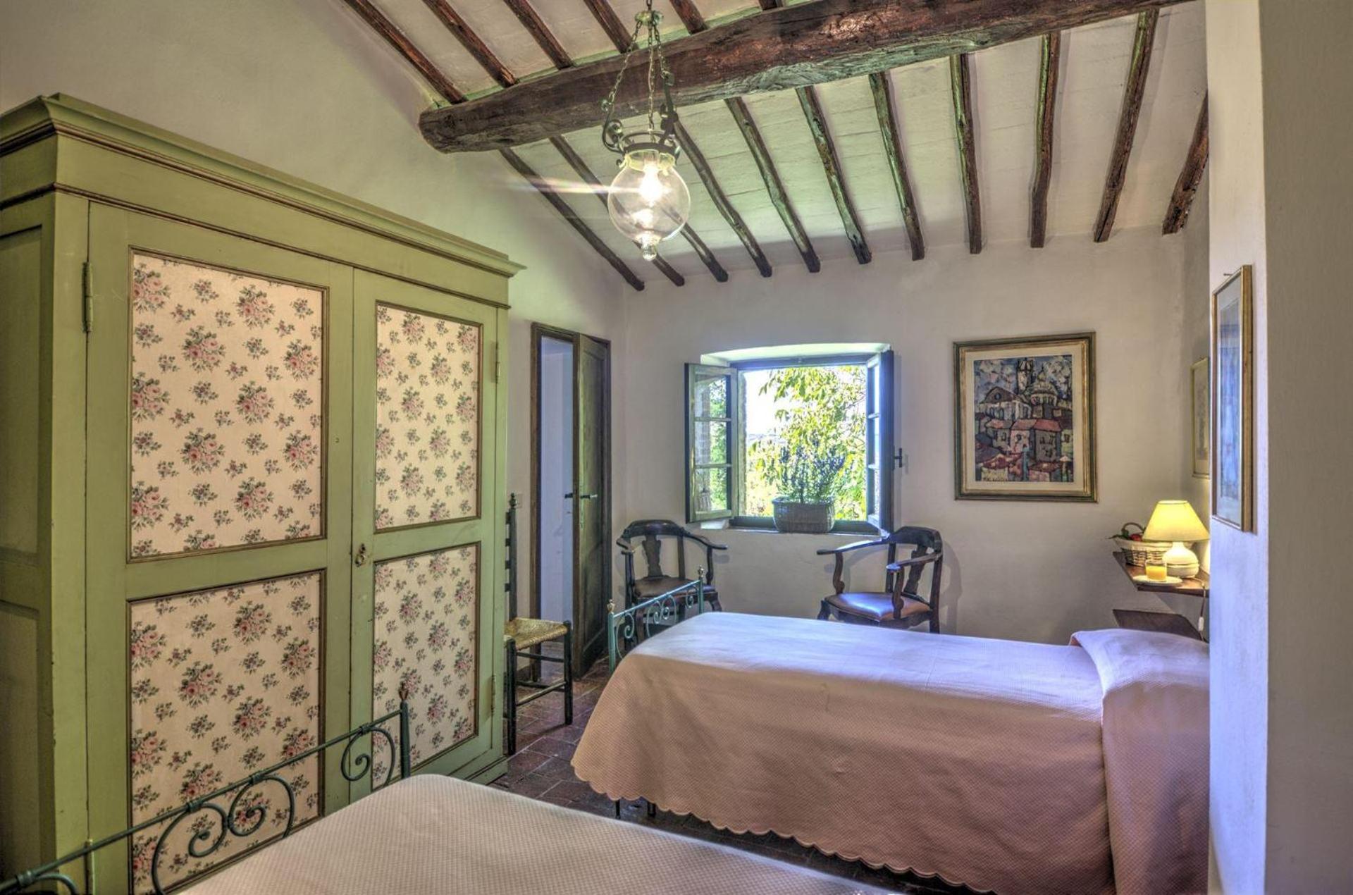 Villa photo 1