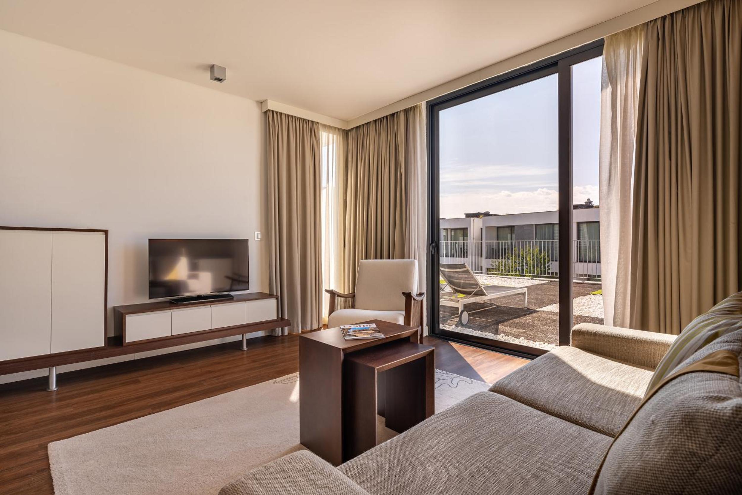Suite with Terrace - Photo 4