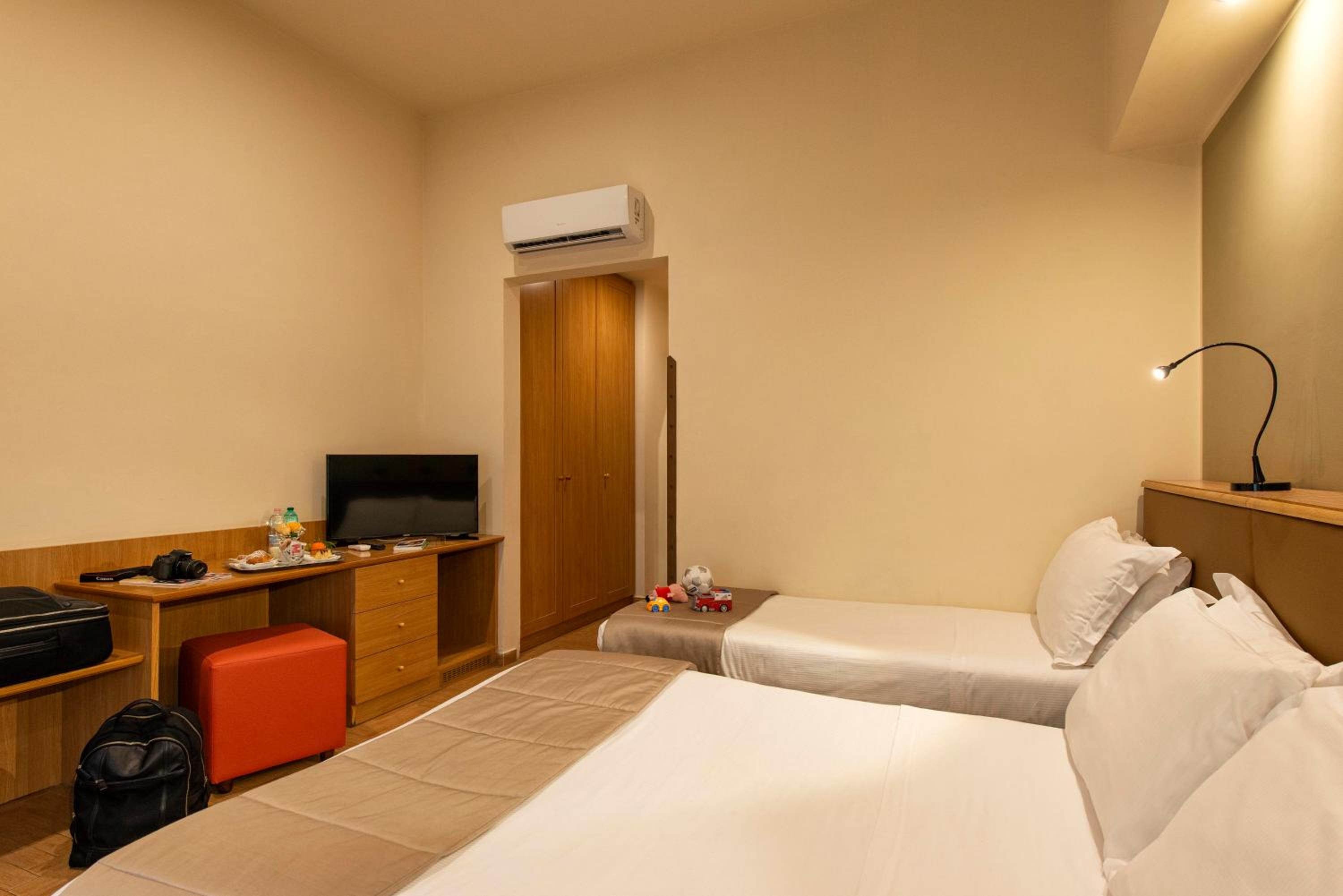 Triple Room - Photo 4