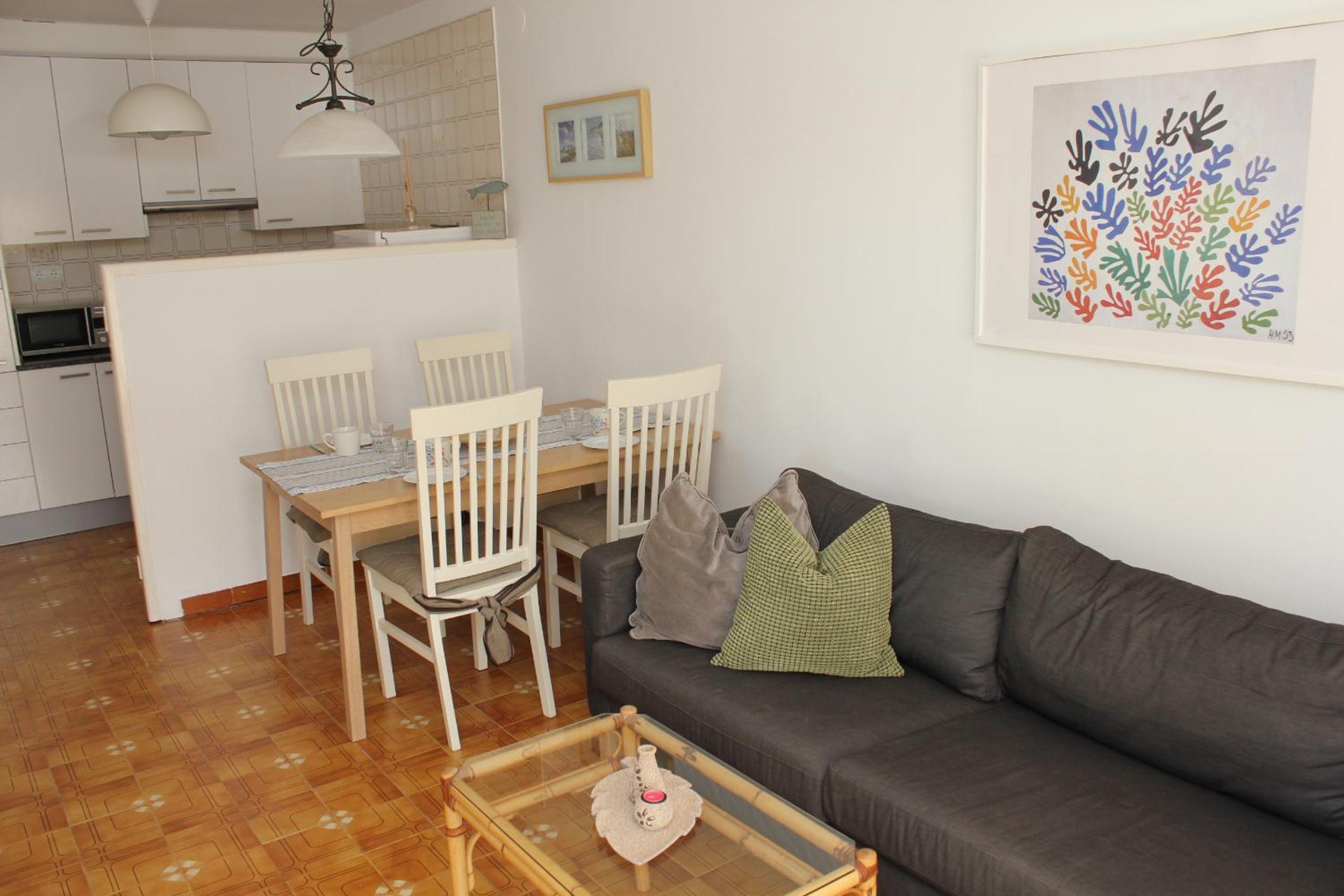 Two-Bedroom House photo 2