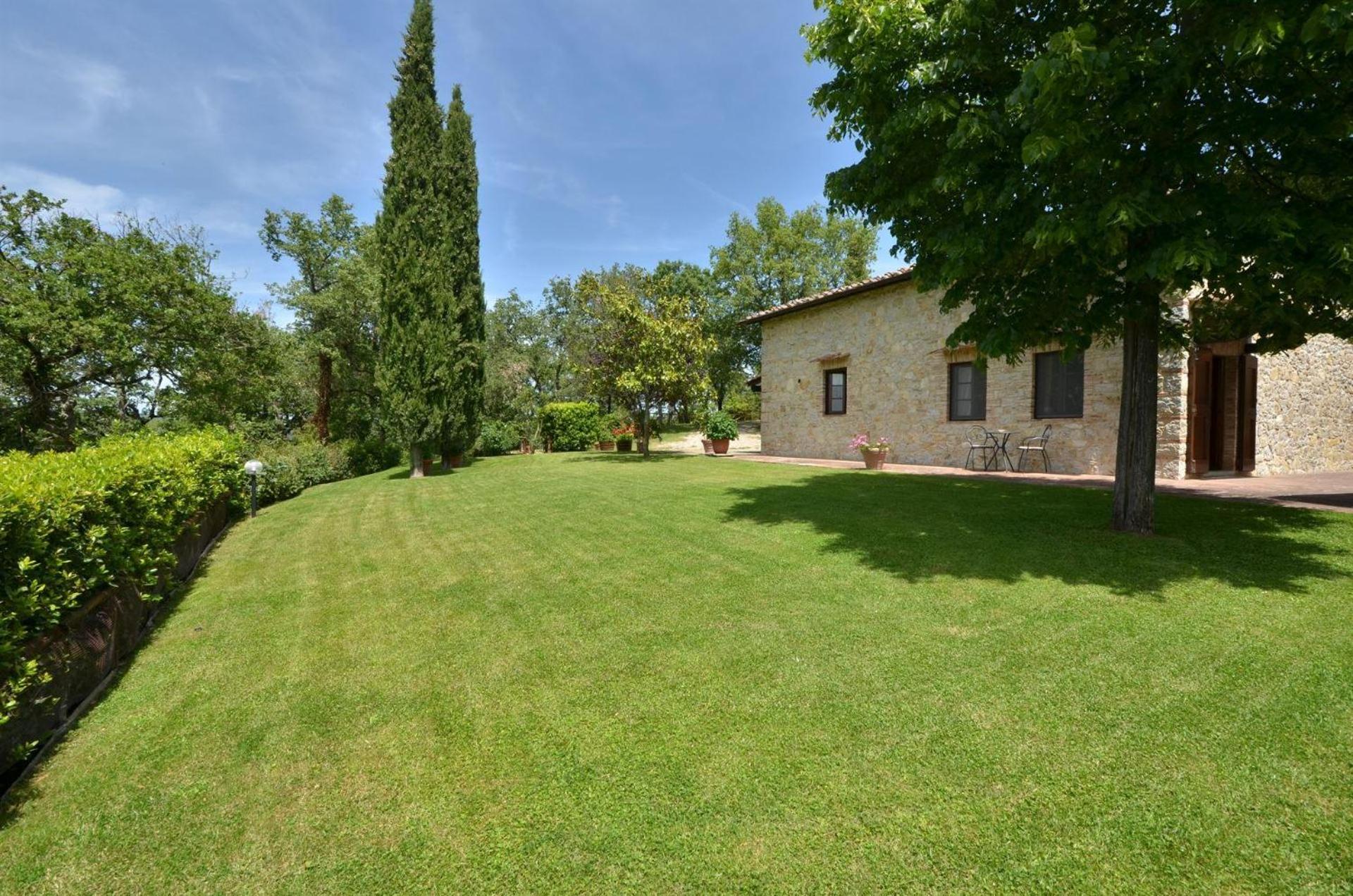 Four-Bedroom Villa photo 2