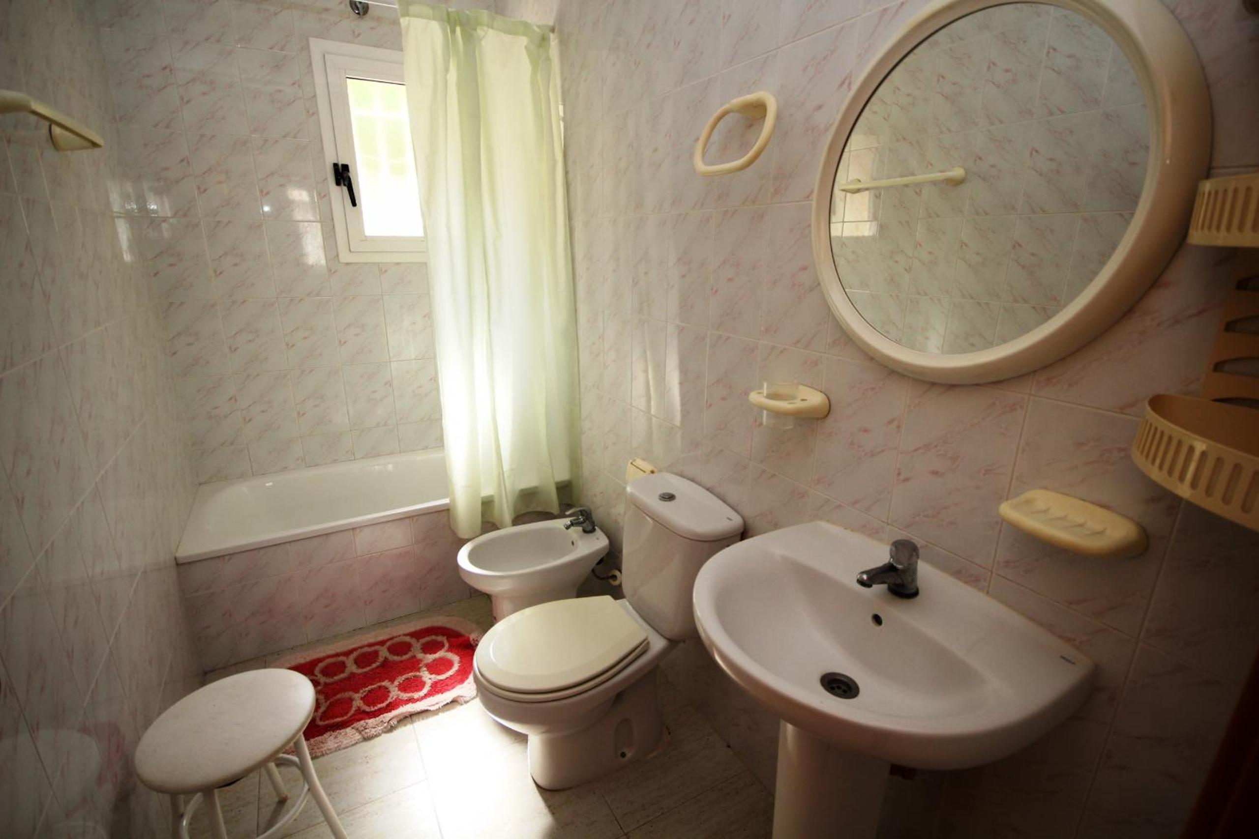 Three-Bedroom House photo 3