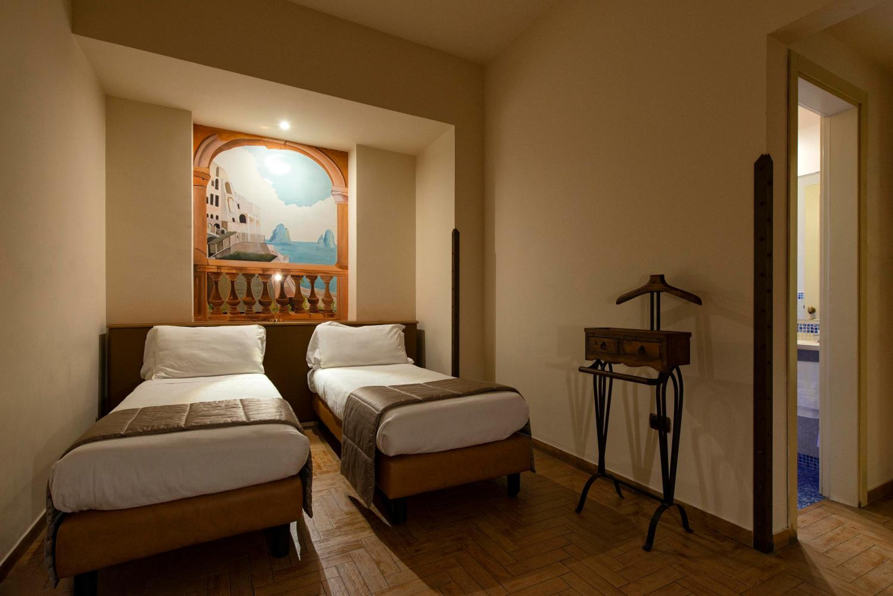 Double or Twin Room - Photo 5