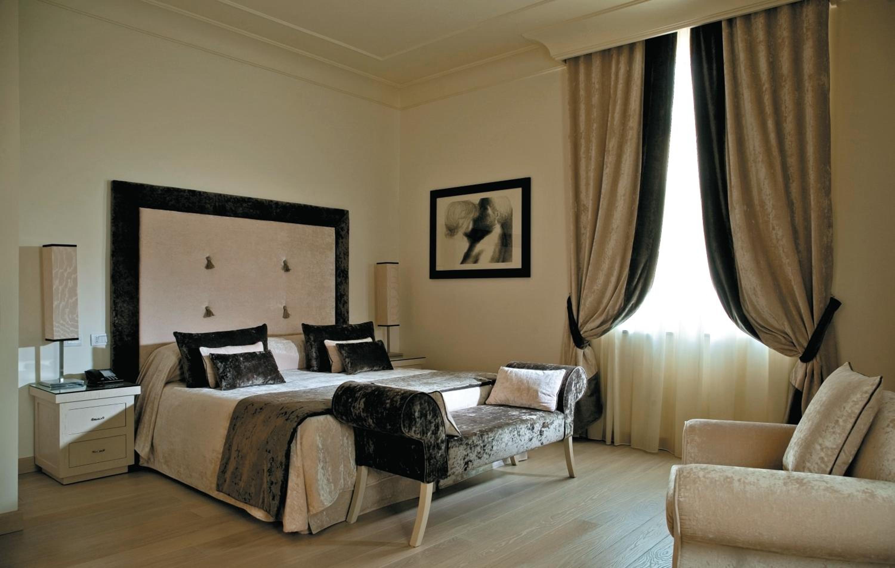 Superior Double or Twin Room - Photo 3