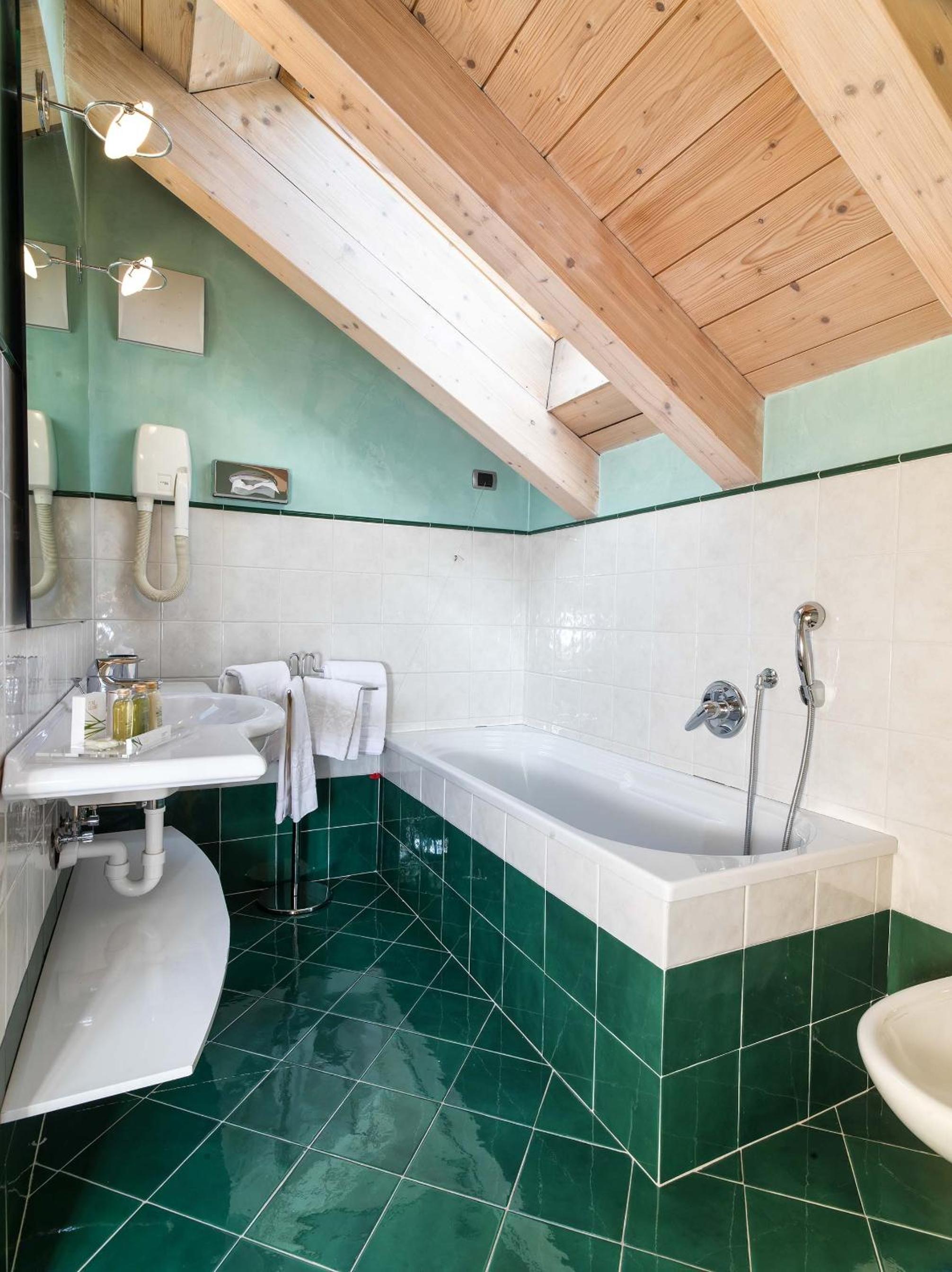 Superior Double or Twin Room photo 2