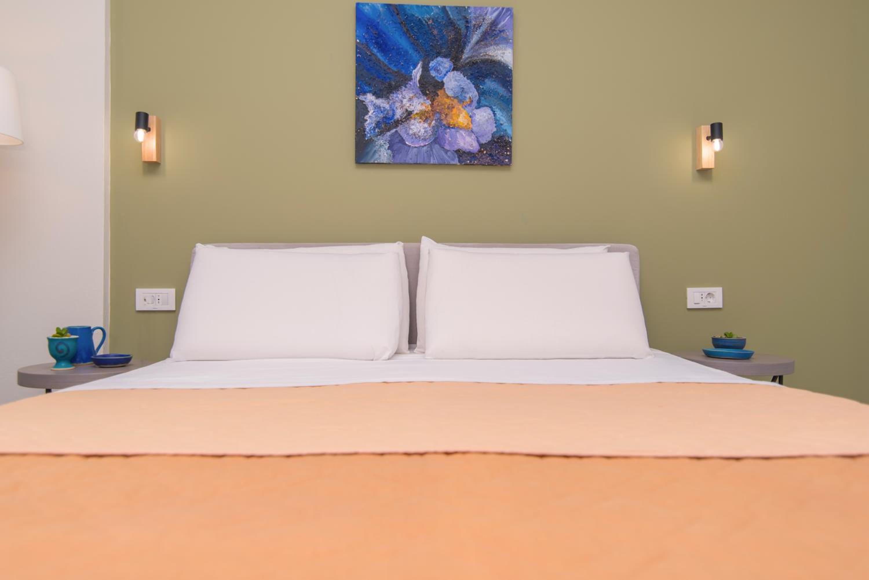 Superior Apartment with Garden and Partial Sea View photo 2