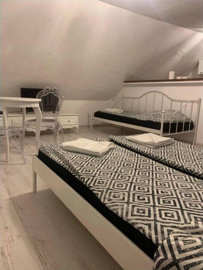 Apartment - Photo 2