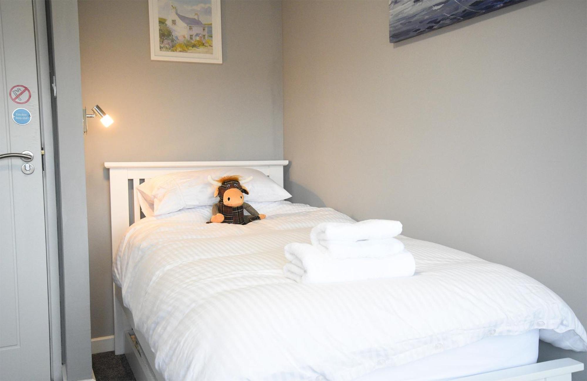 Single Room photo 2