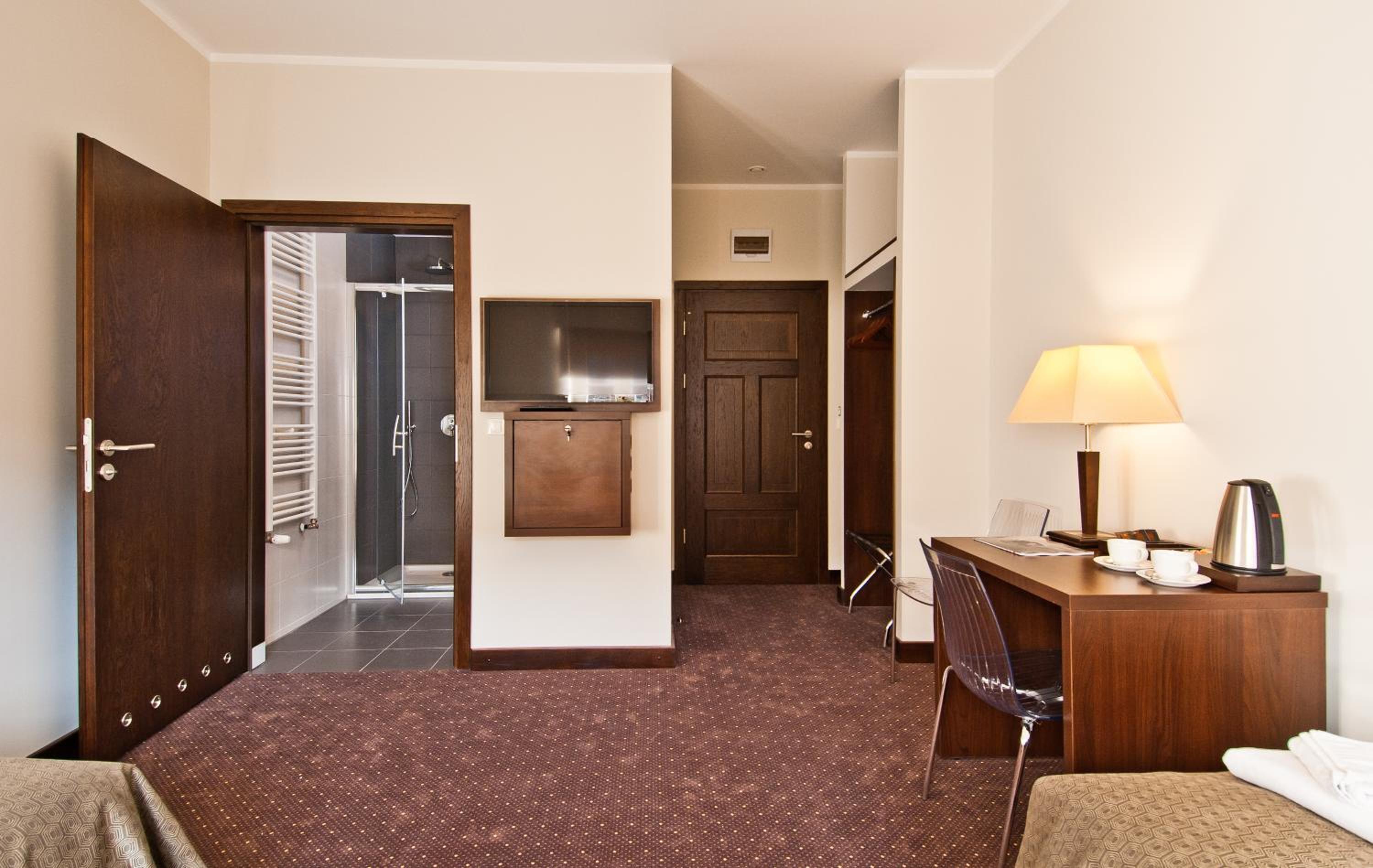 Twin/Double Room - Photo 8