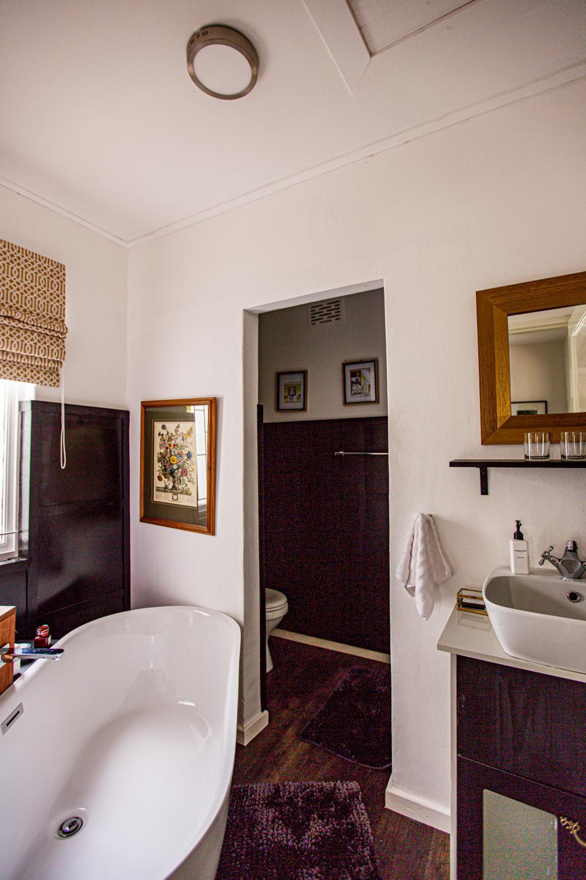 Deluxe Family Suite - Photo 2