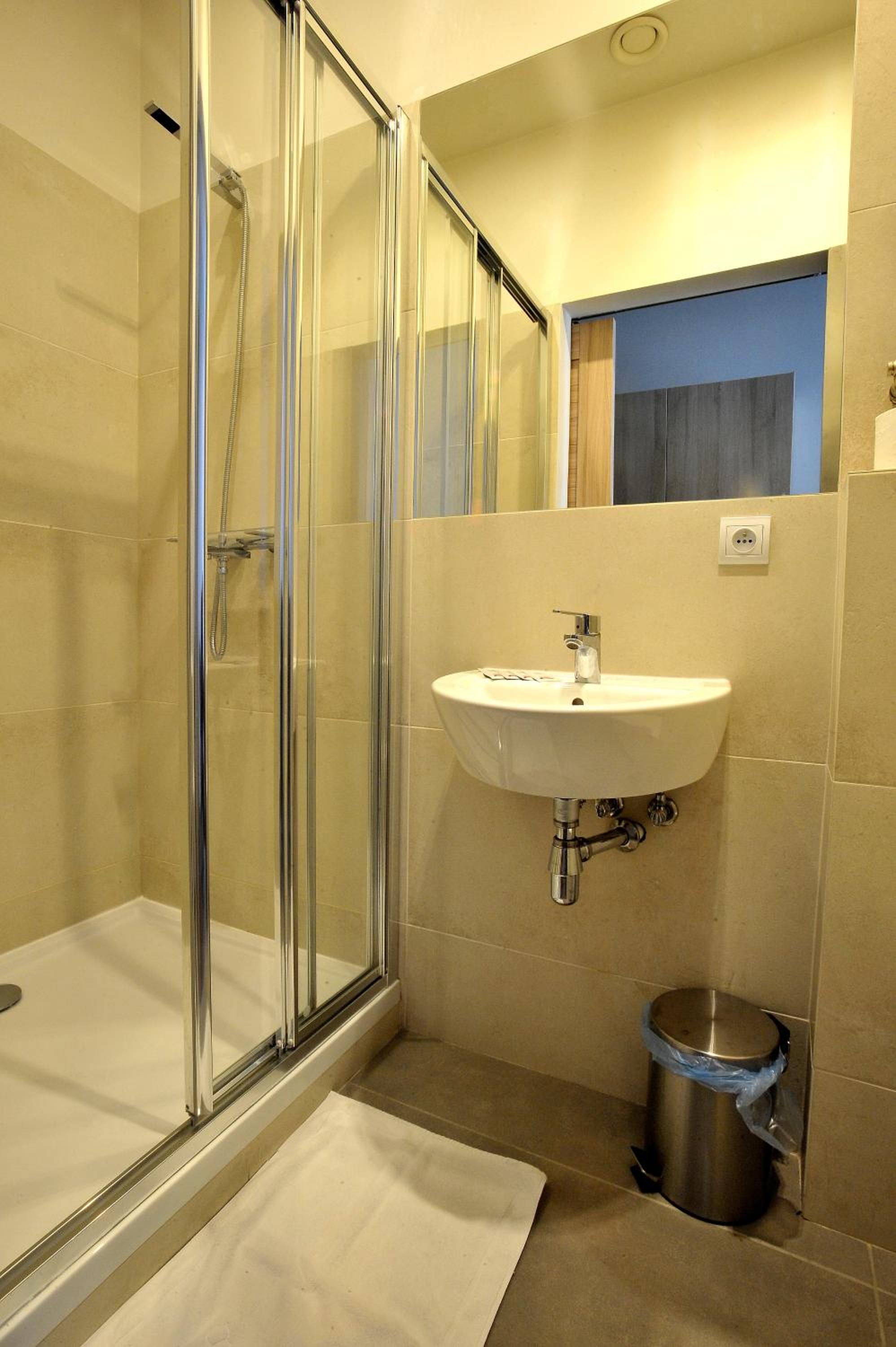 Superior Twin Room - Photo 4