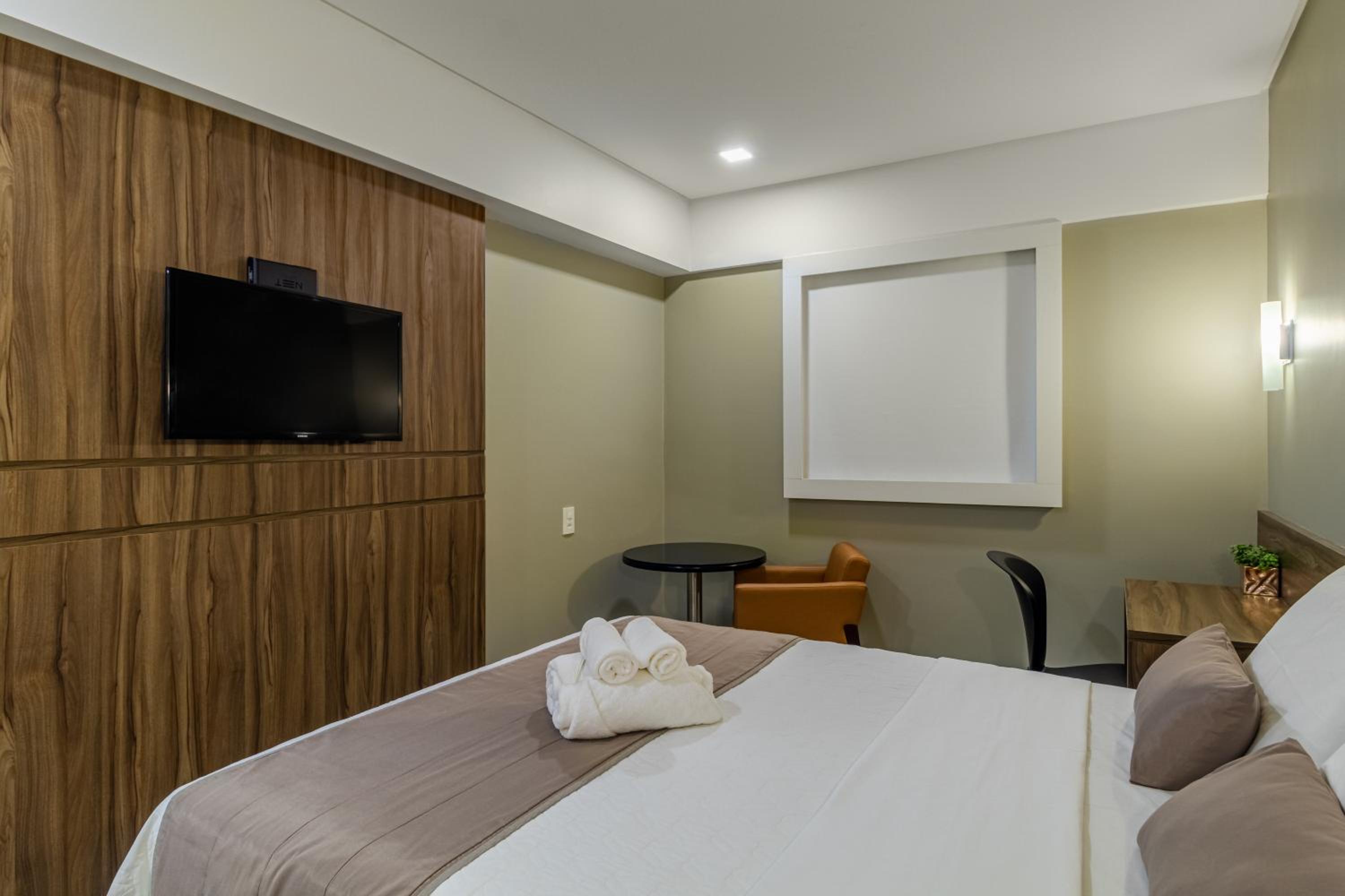 Deluxe Double Room photo 2