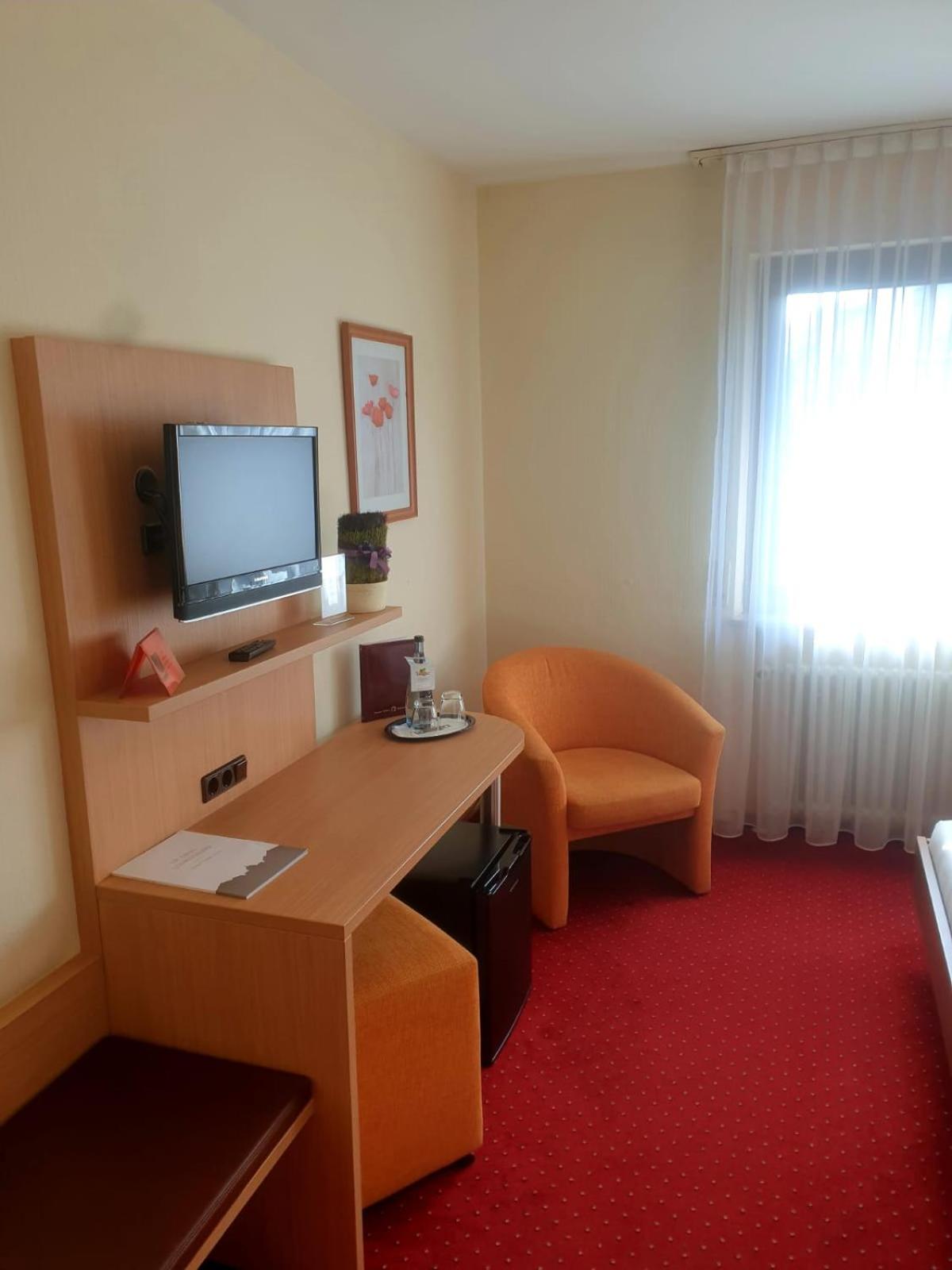 Triple Room - Photo 2