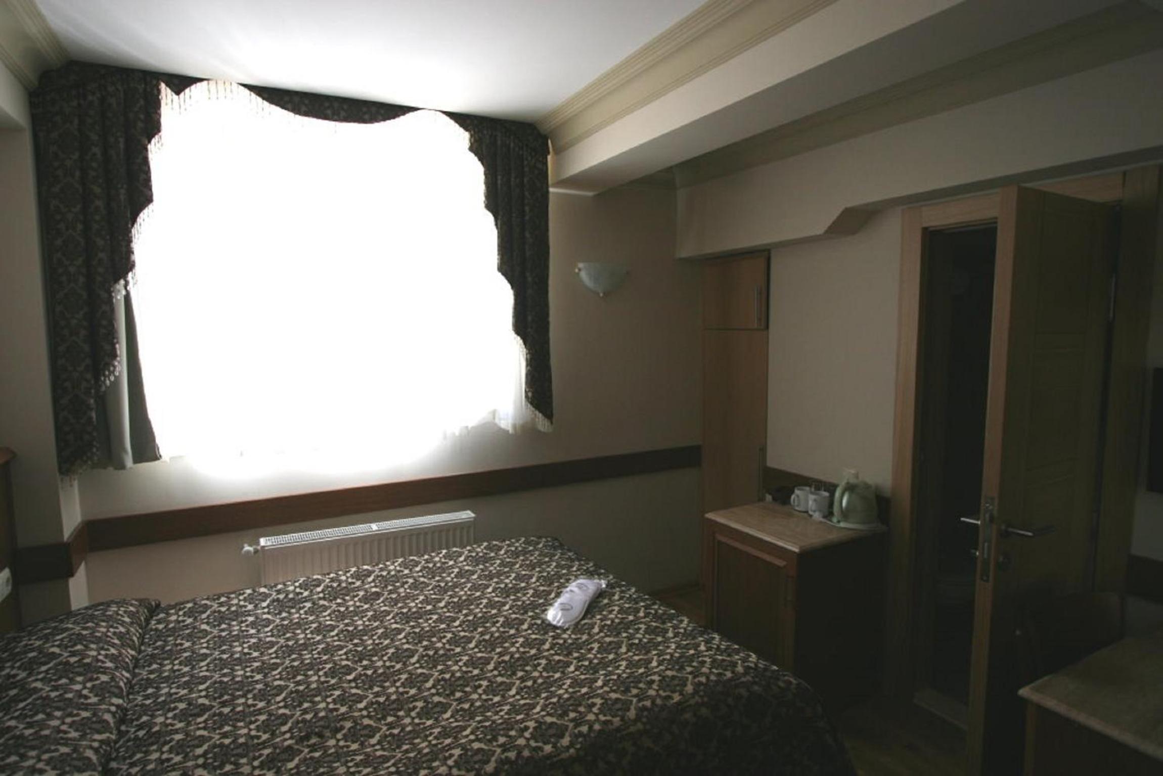 Small Double Room photo 1