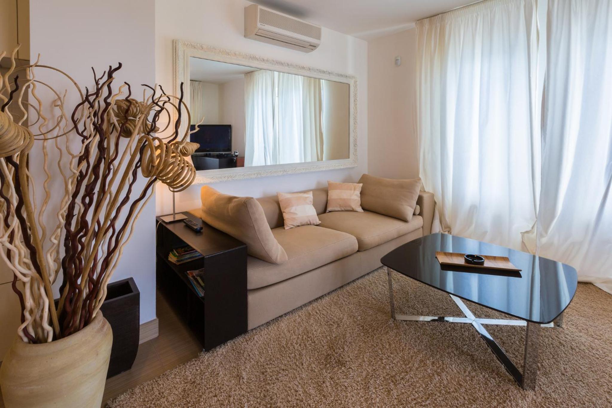 Apartment photo 3