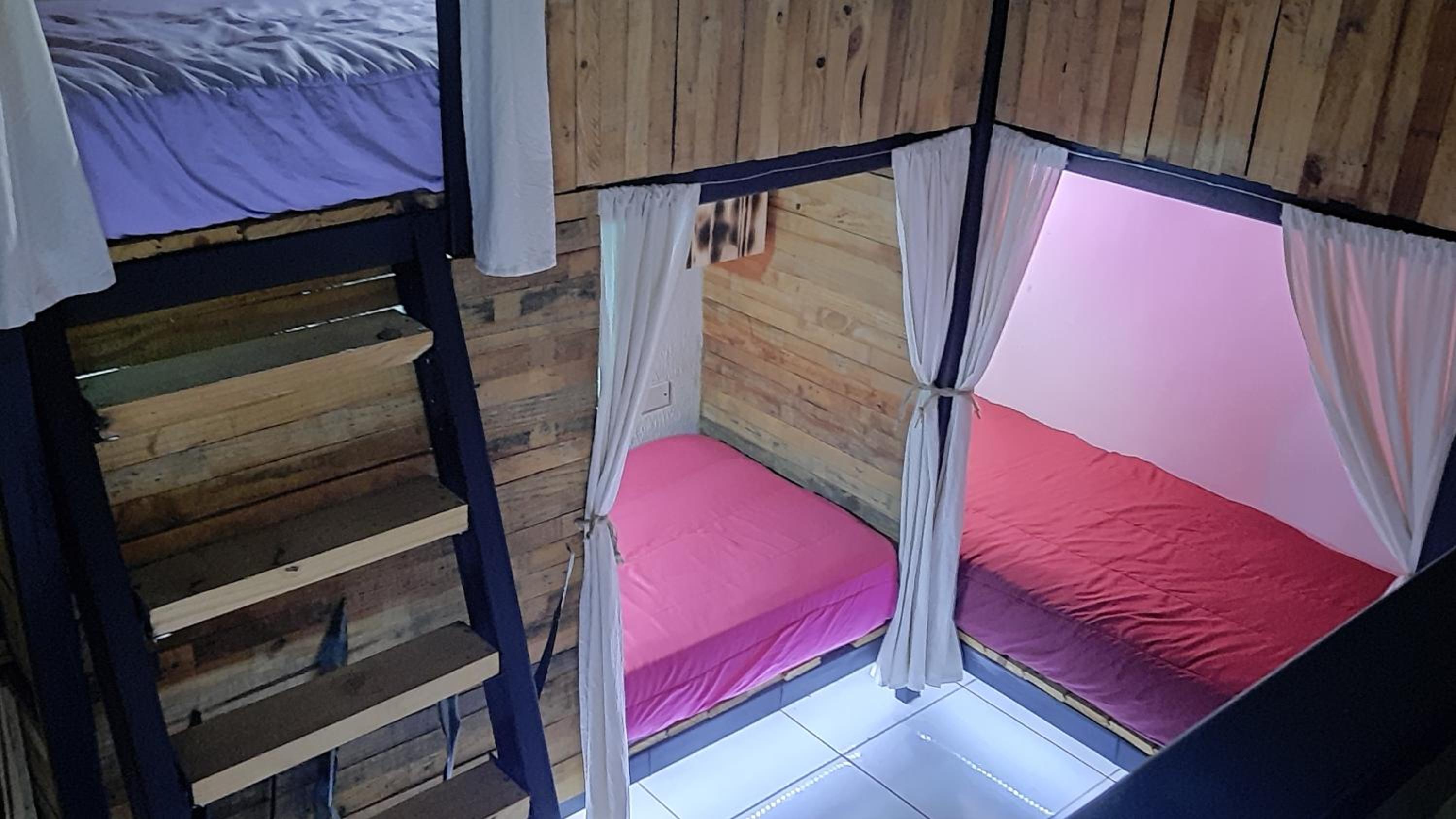 Quadruple Room with Shared Bathroom photo 1
