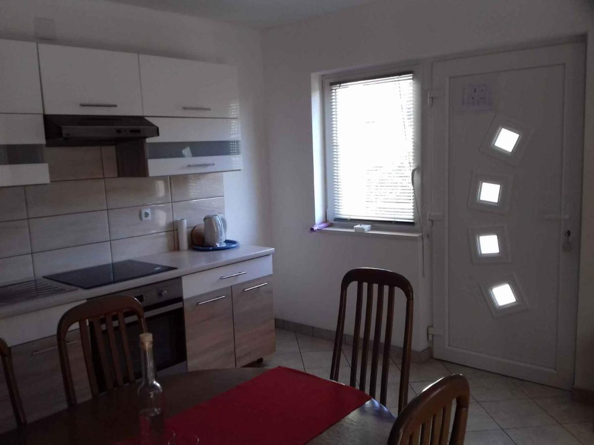 Apartment 1 photo 3