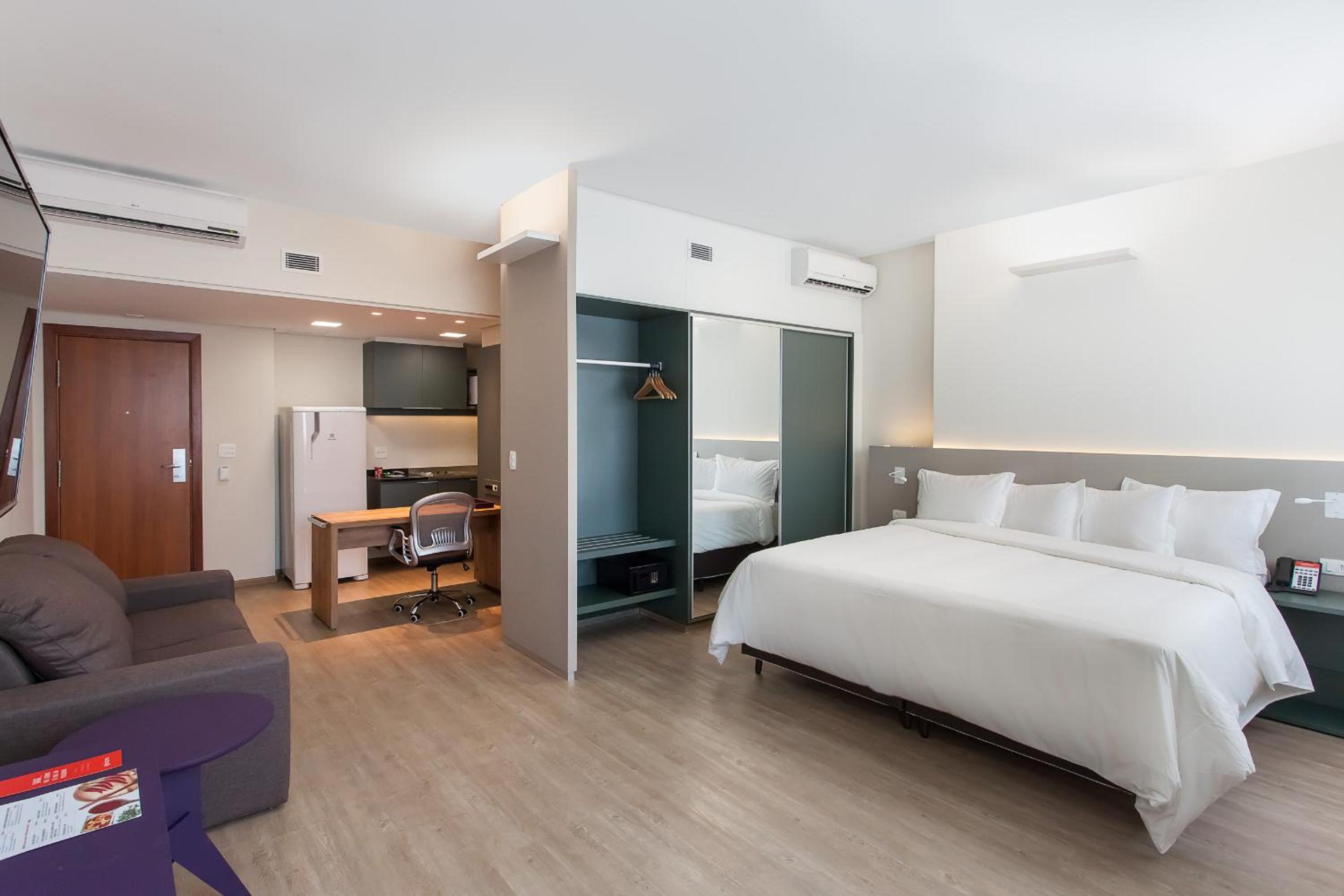 eSuites Virgínia Luxemburgo — King Suite