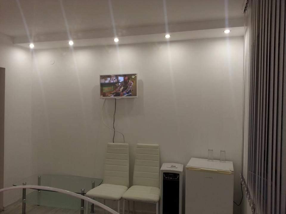 Double Room - Photo 5