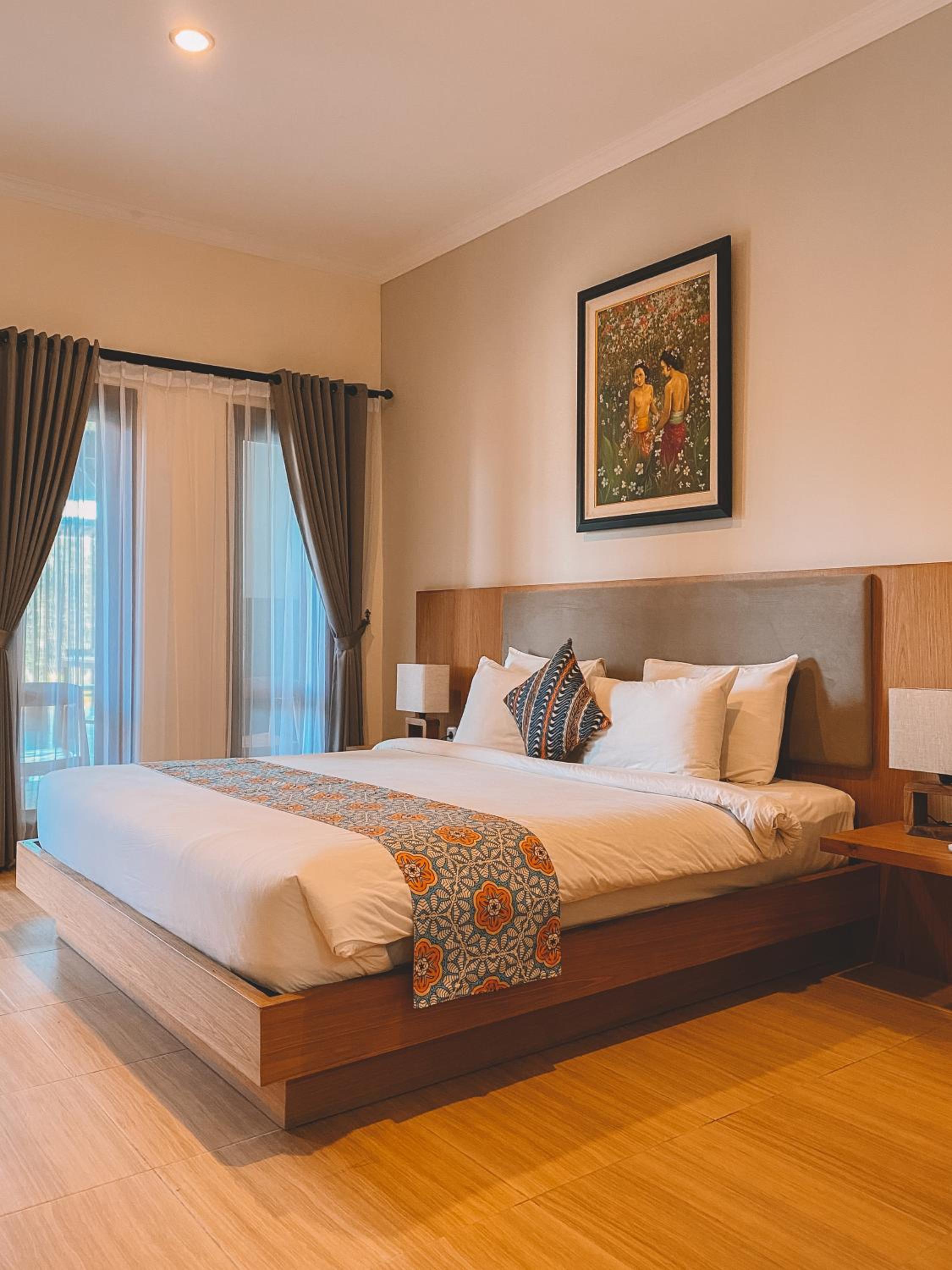 Deluxe King Room - Photo 21