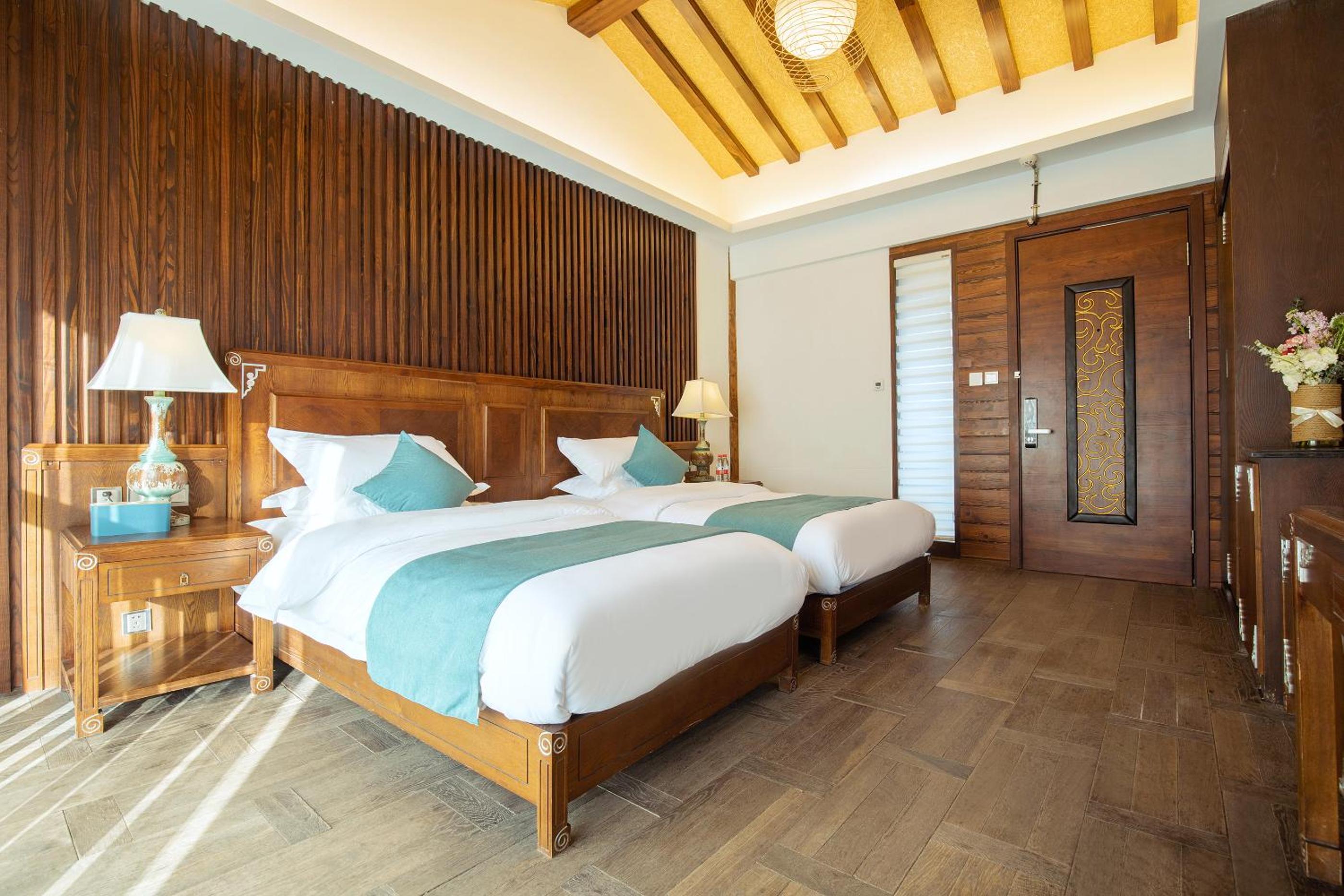 Twin Room with Private Bathroom