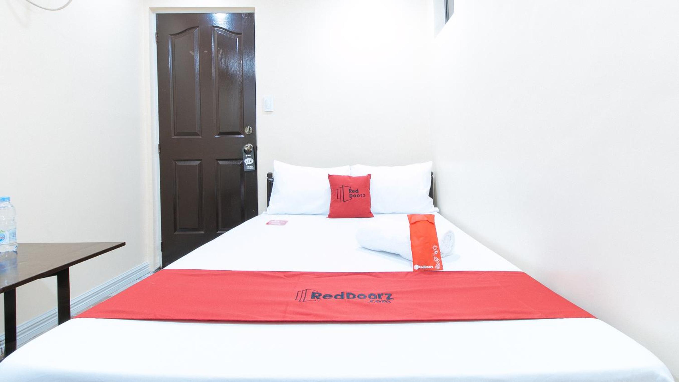 Double Room - Photo 6