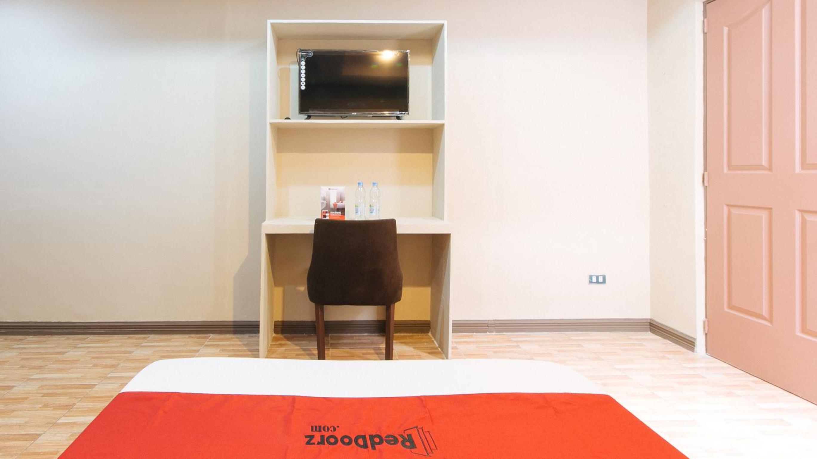 Deluxe Double Room - Photo 15
