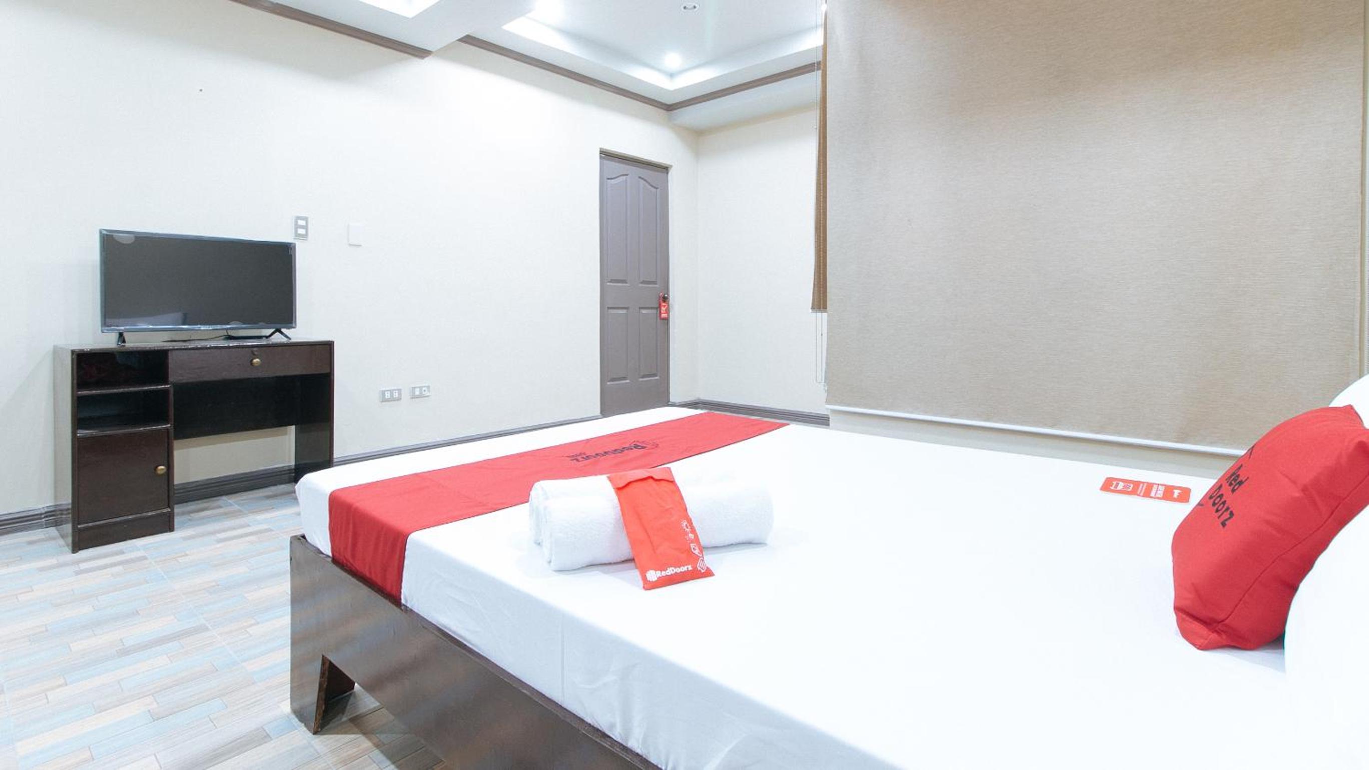 Suite - Photo 19