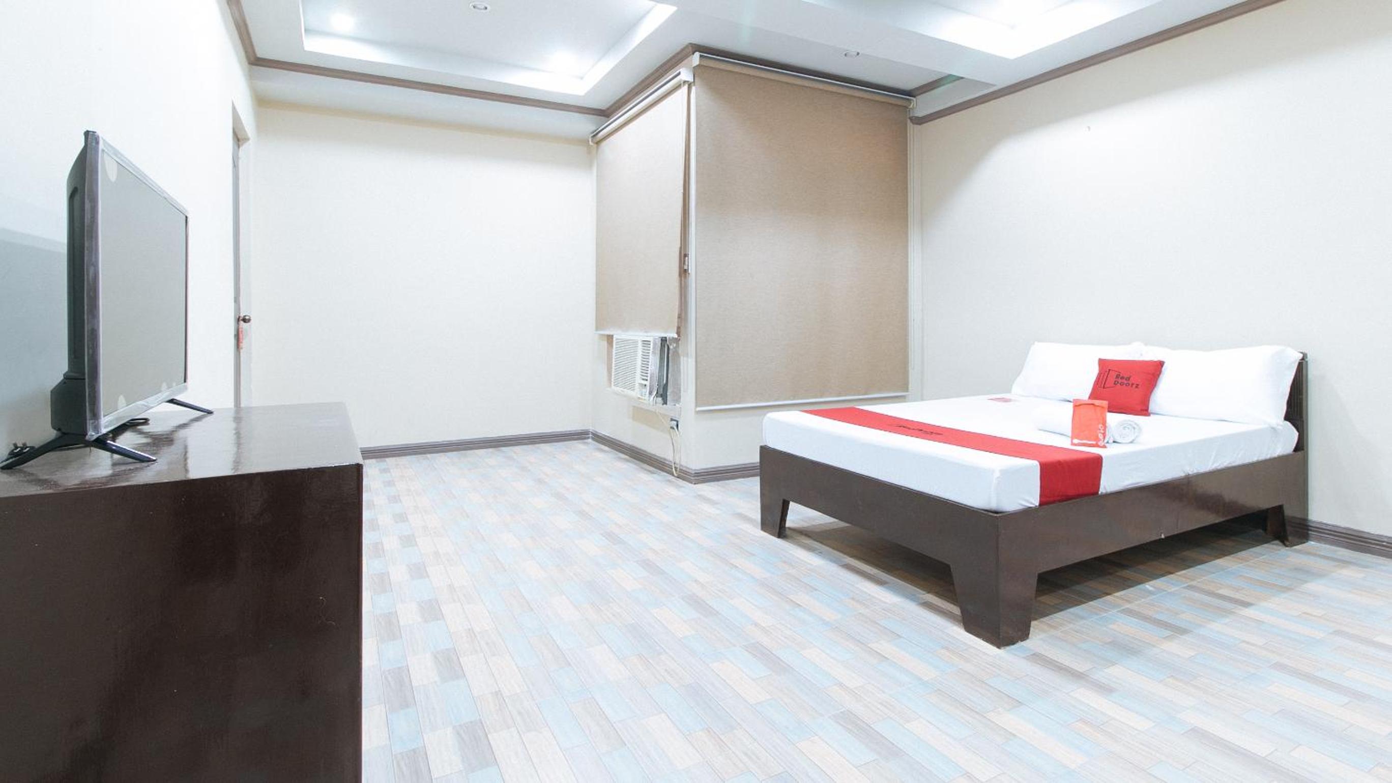Suite - Photo 14