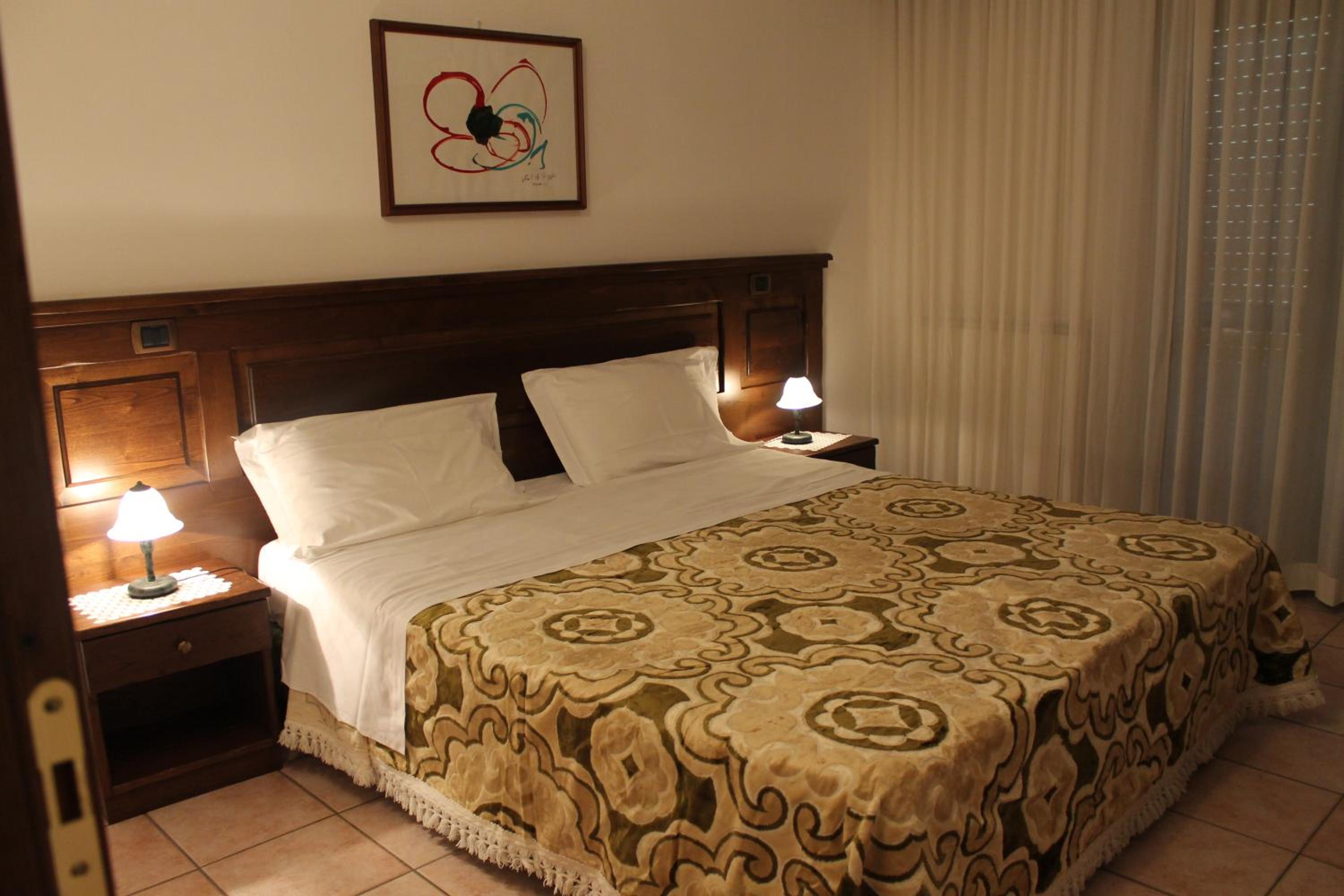 One-Bedroom Apartment (4 Adults) - Photo 1