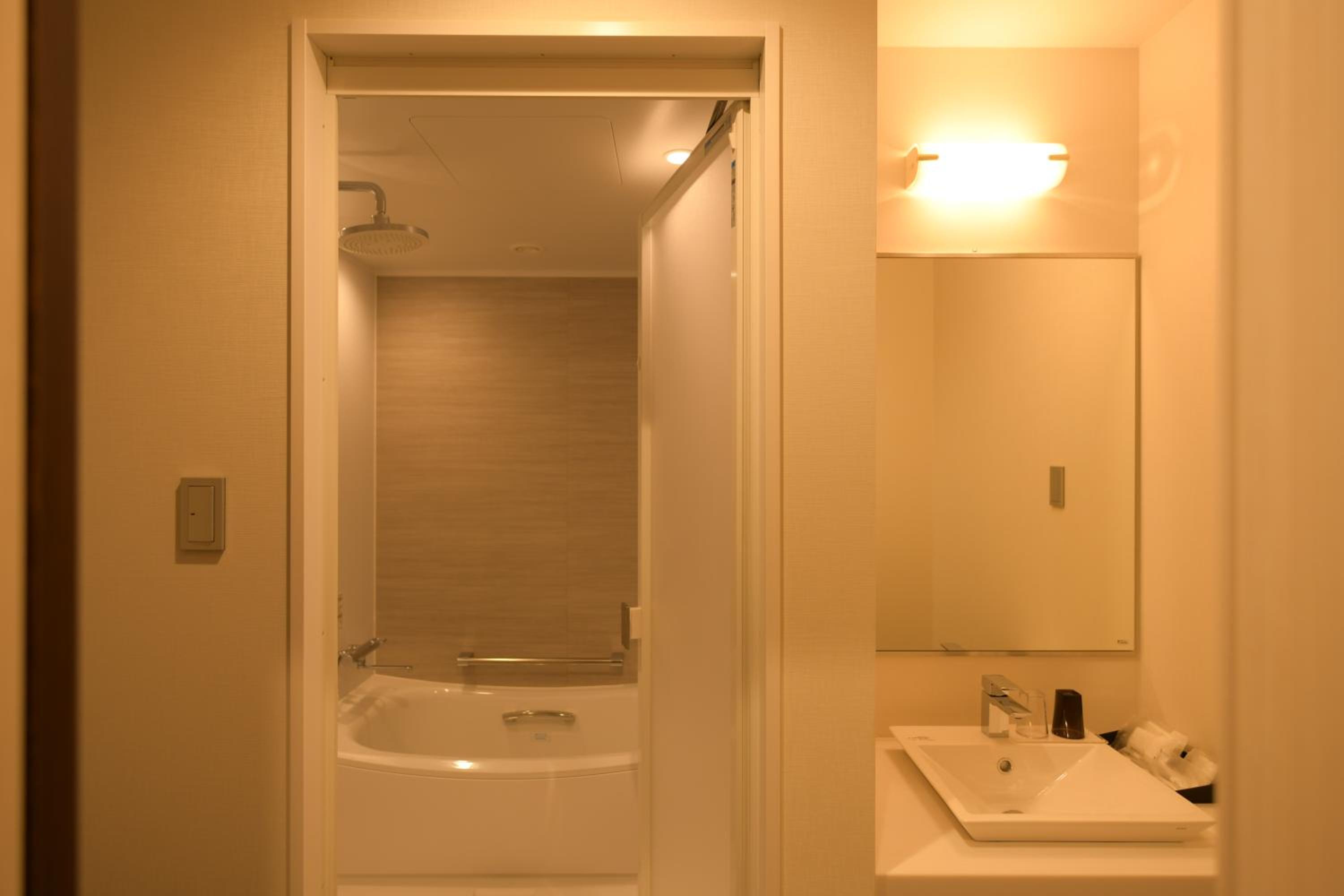 King Suite with Ocean View - Photo 6