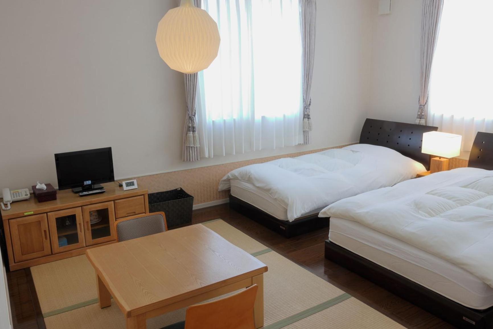Twin Room with Bathroom