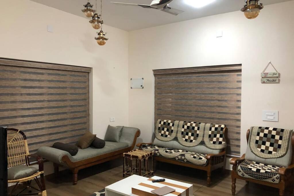 Villa photo 1