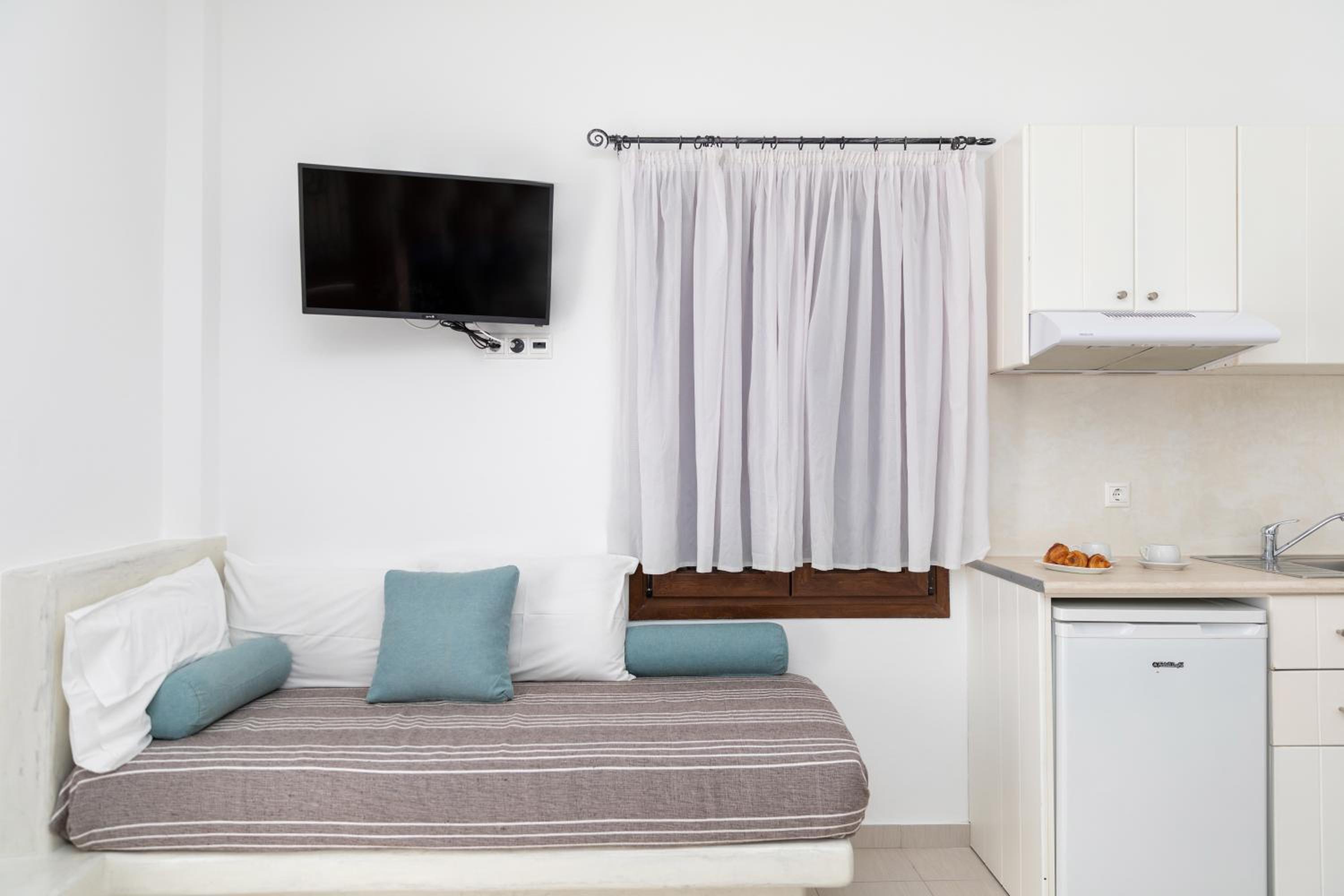 Superior Triple Room - Photo 19