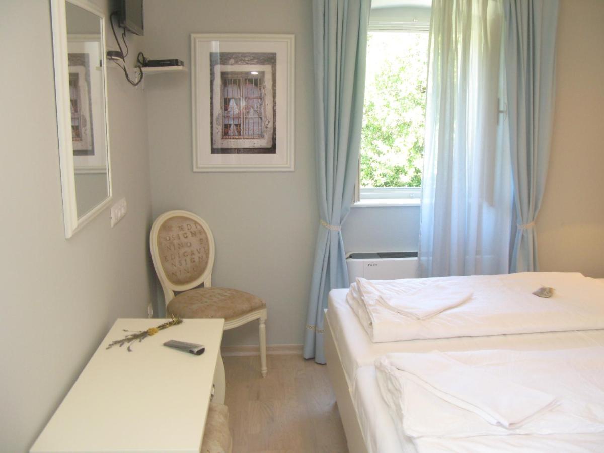 Double or Twin Room photo 1
