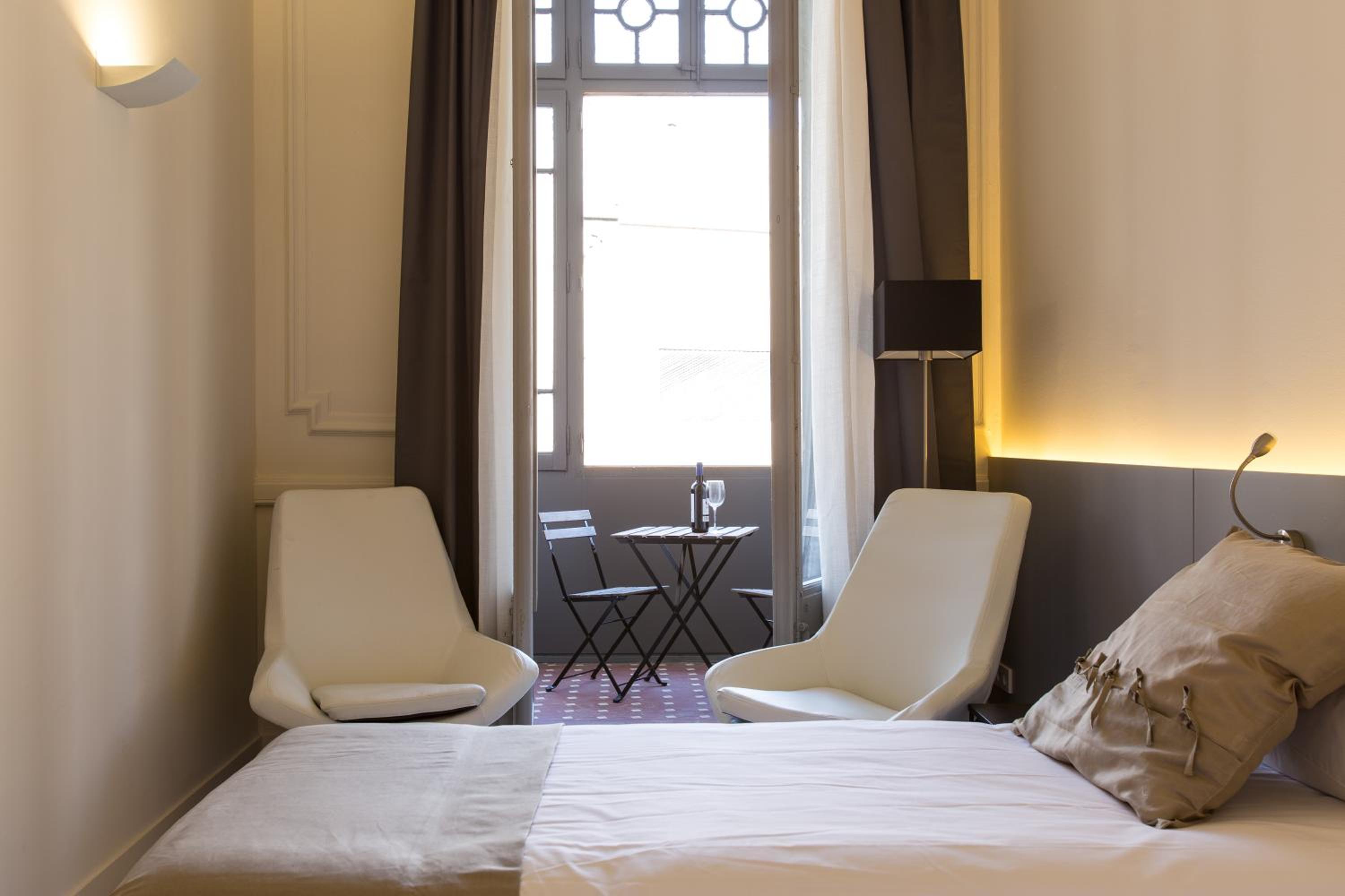 Double or Twin Room with Balcony photo 2