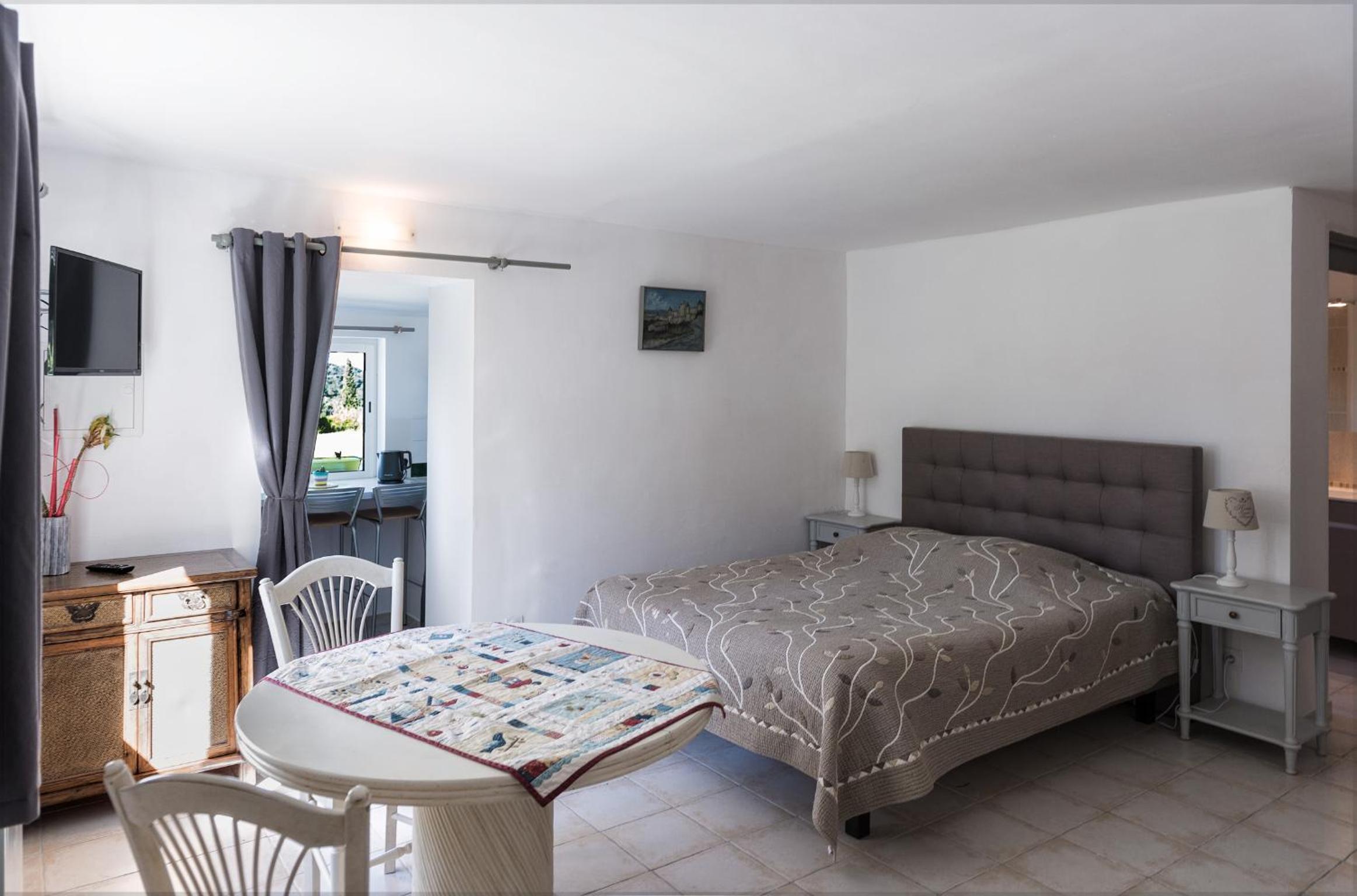 Apartment - Ground Floor photo 1