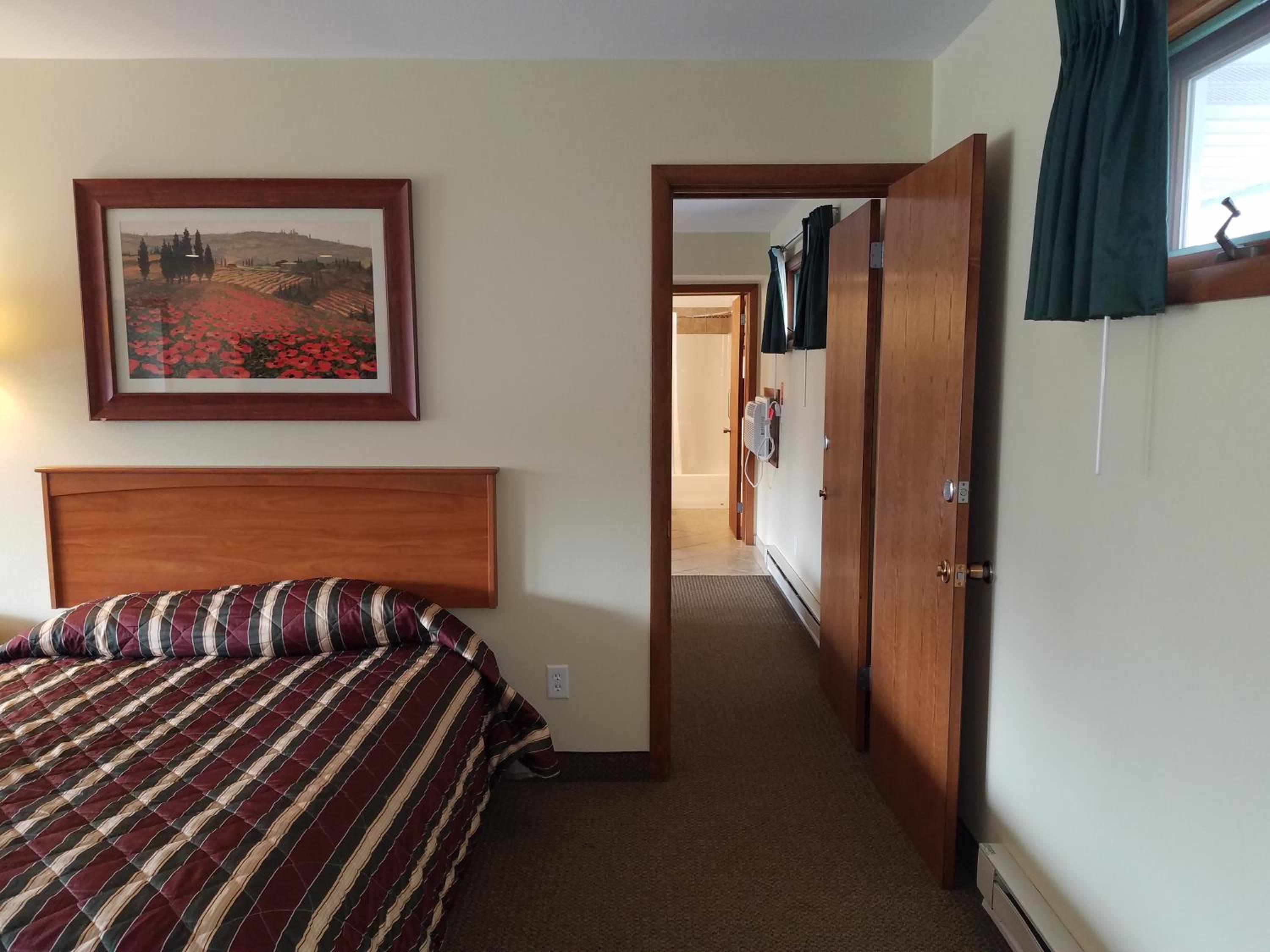 Superior Quadruple Room - Photo 4
