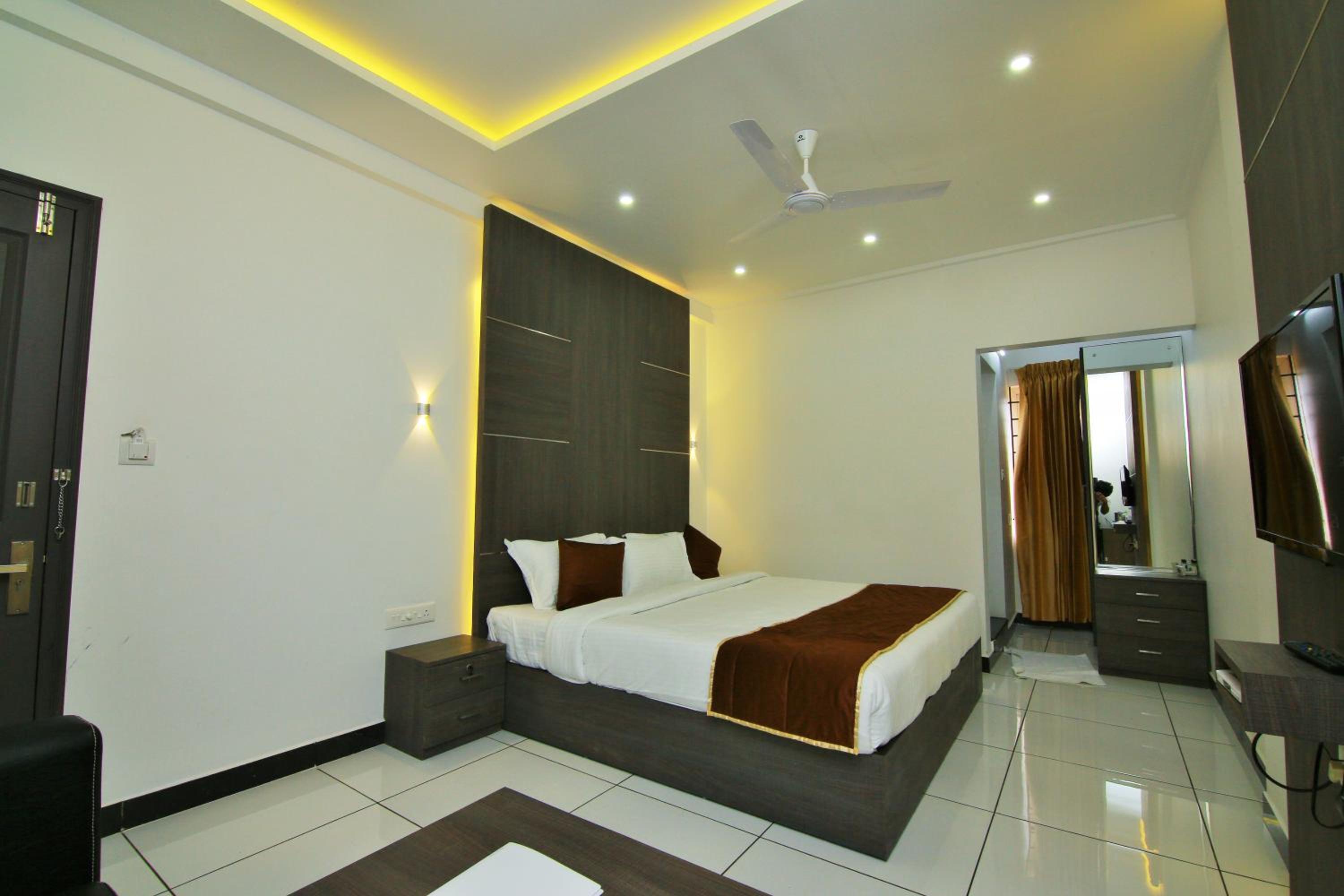 Double Room with Mountain View - Photo 6