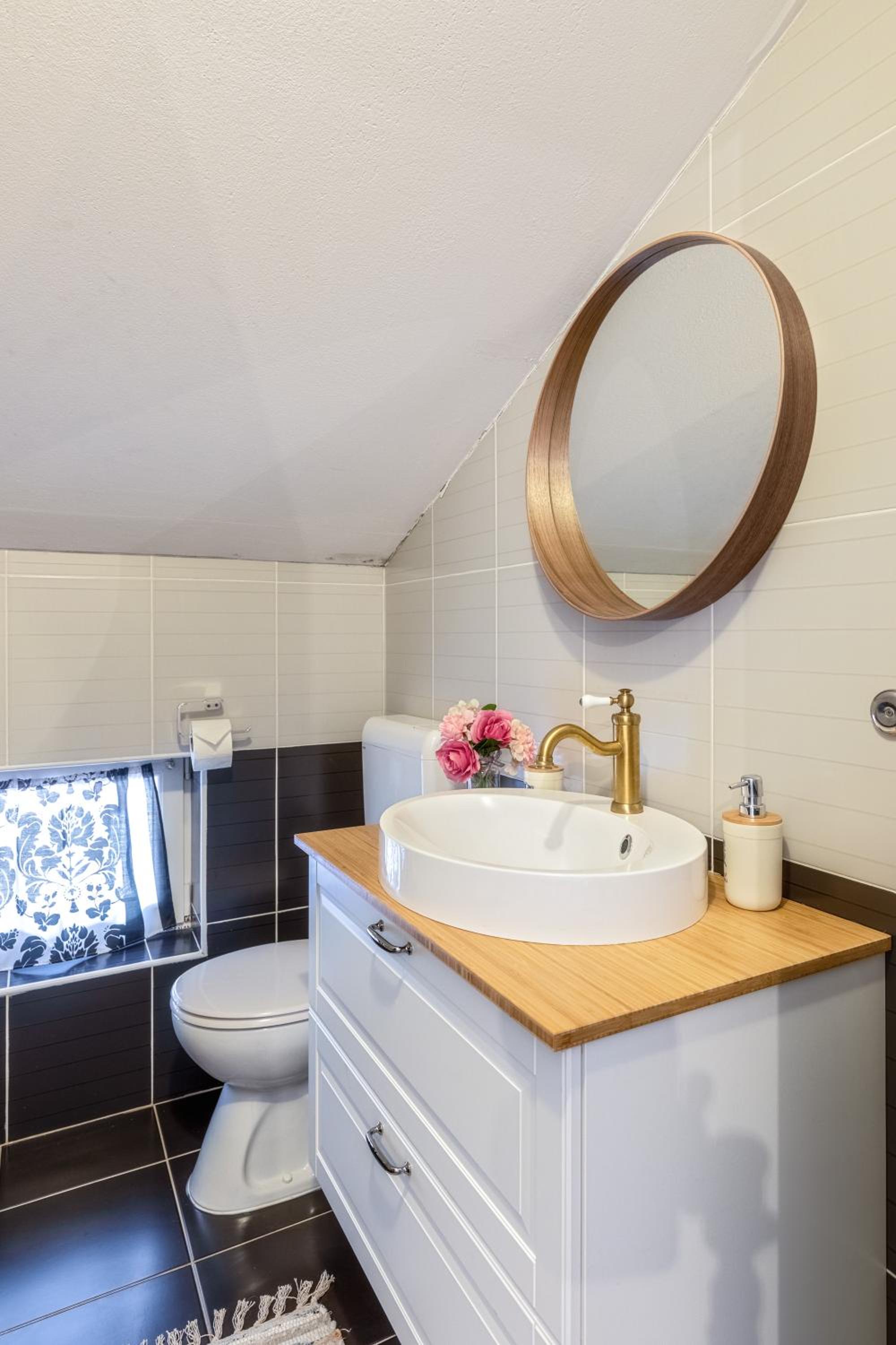 Deluxe Triple Room - Photo 10