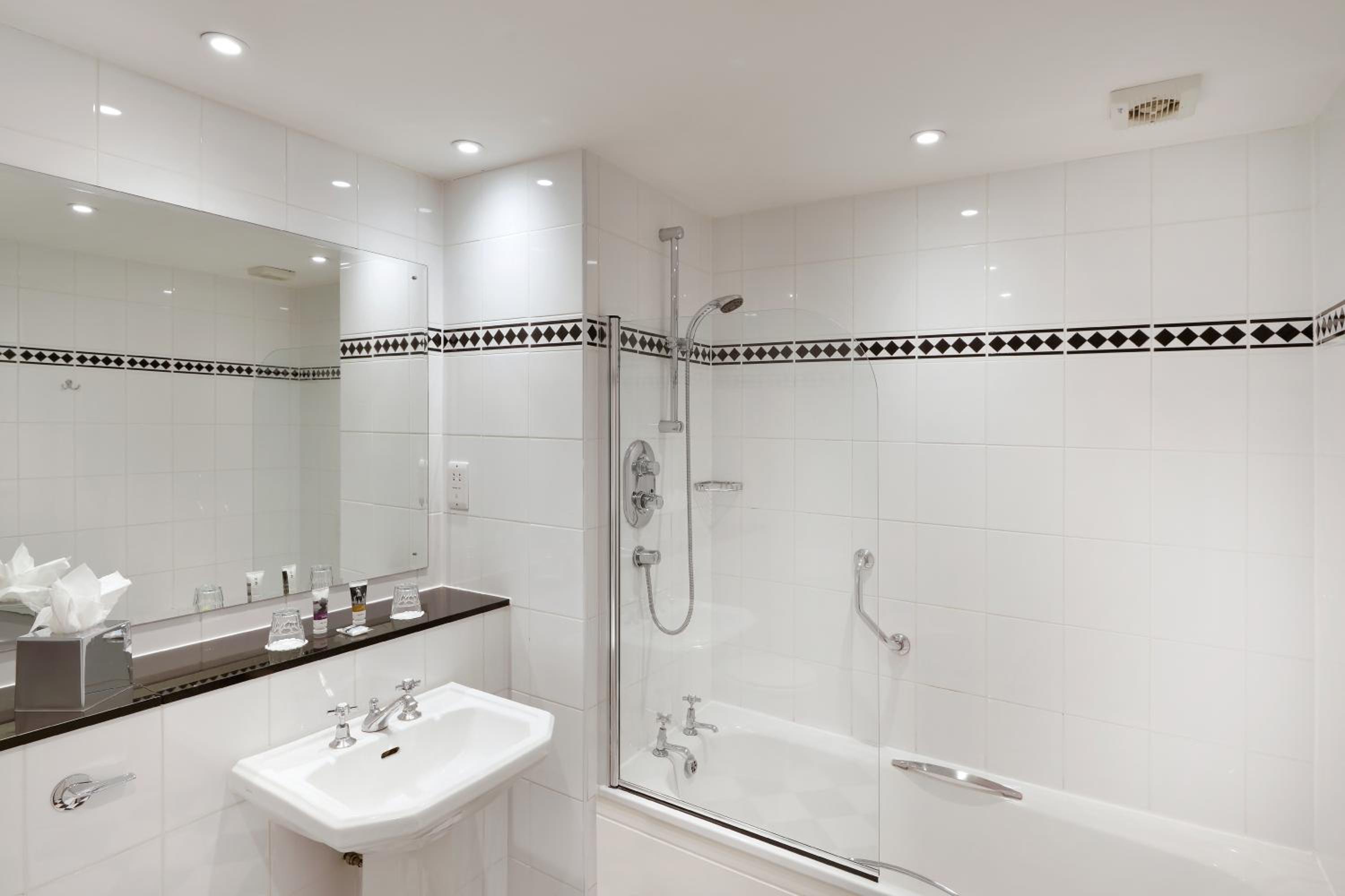 Standard Double Room - Photo 4