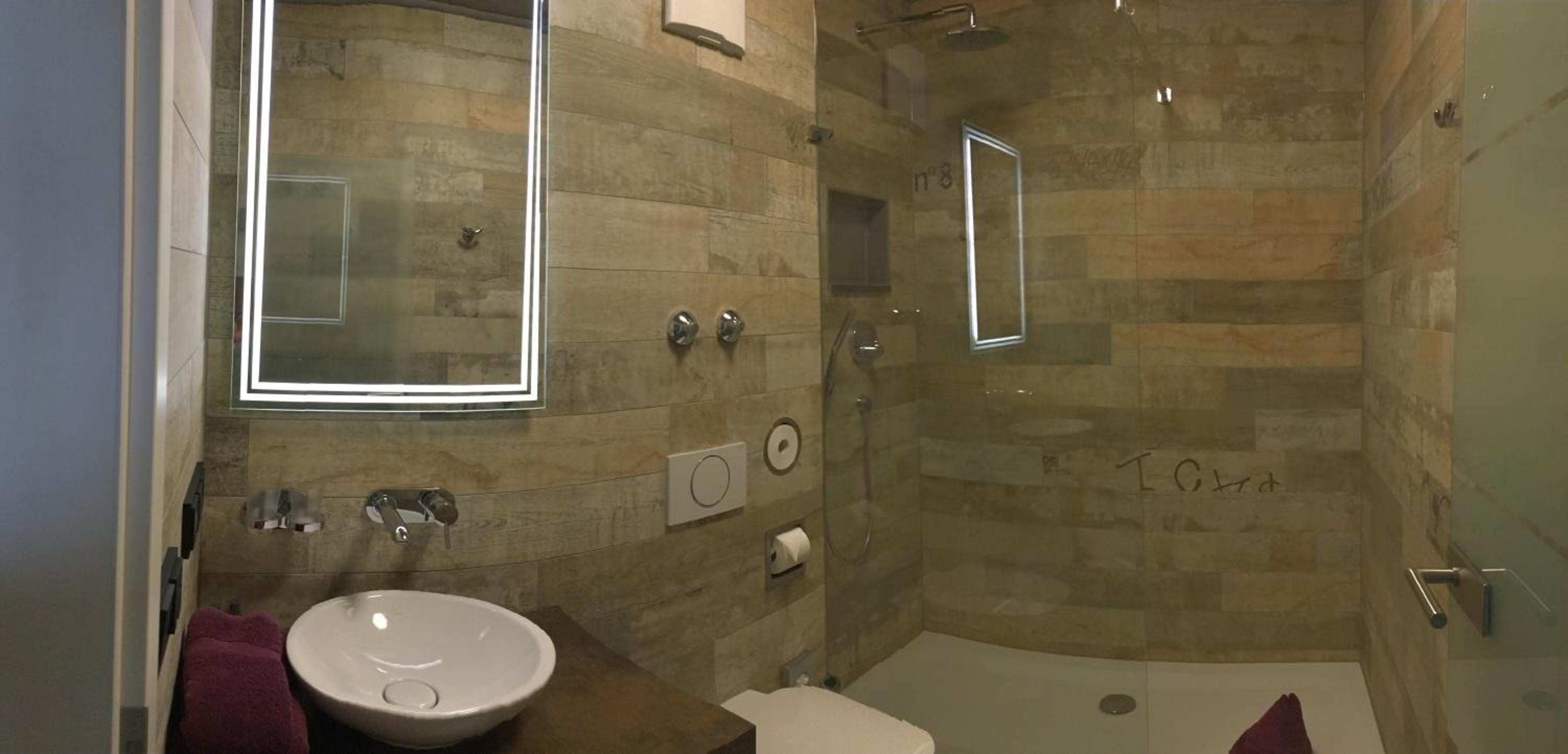 Double Room - Photo 11