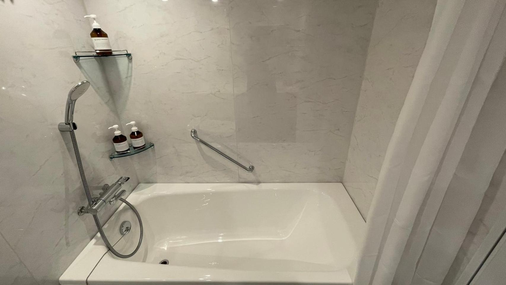 Triple Room with Bath photo 3