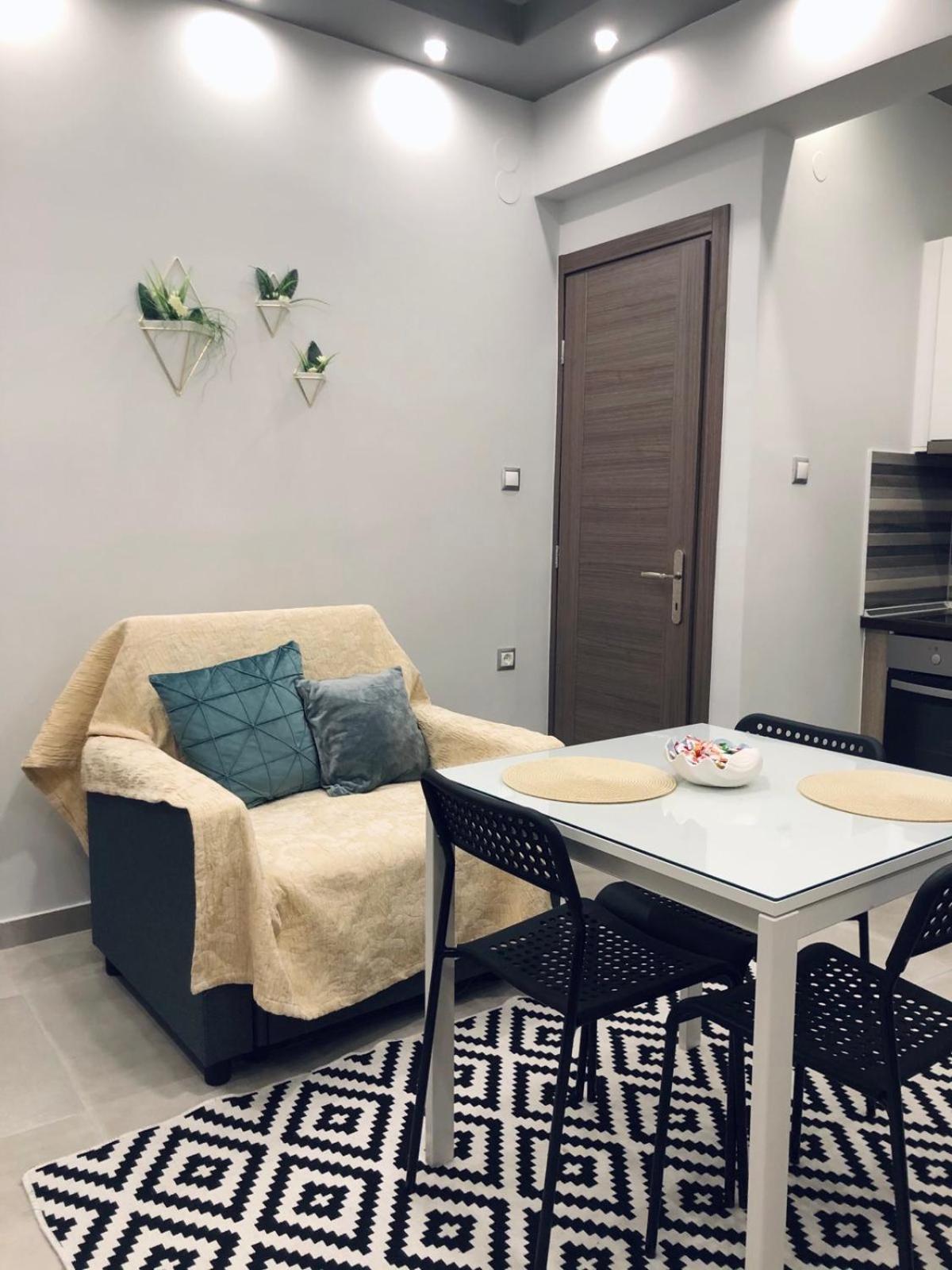 One-Bedroom Apartment - Photo 25